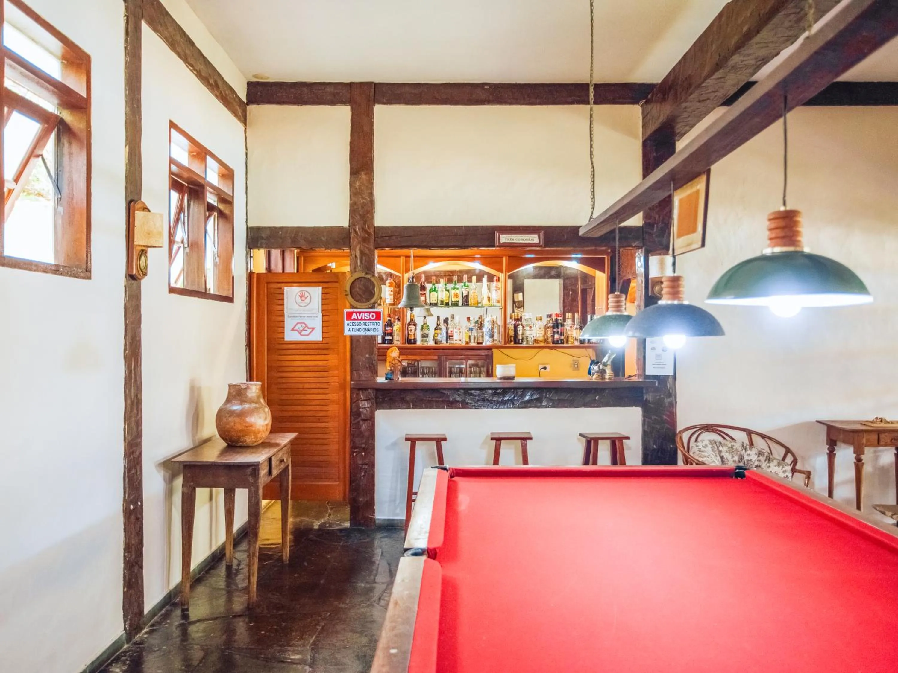 Restaurant/places to eat in VELINN Pousada dos Marinheiros