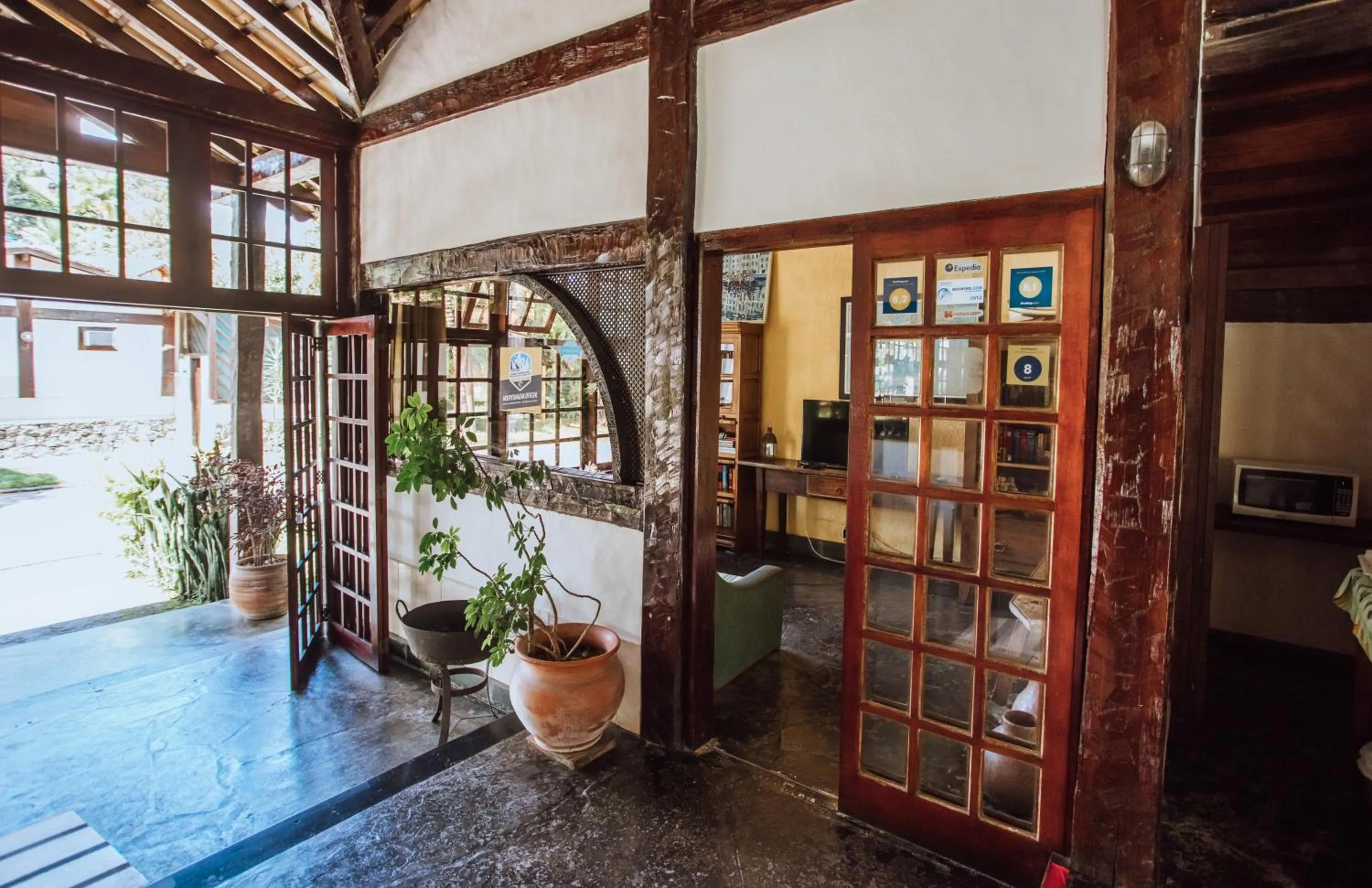 Facade/entrance in VELINN Pousada dos Marinheiros