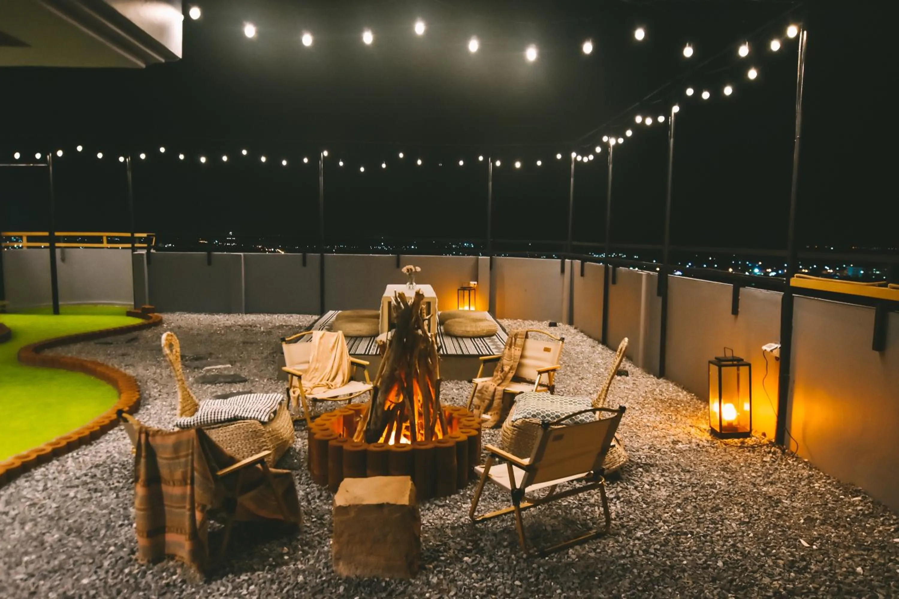 Dining area in THALAY Cha-am by THA