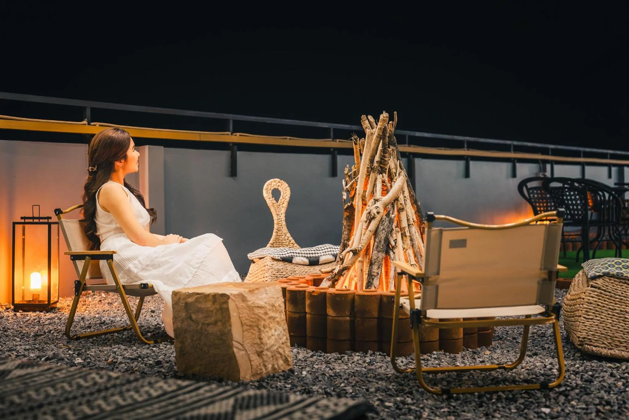 Night in THALAY Cha-am by THA