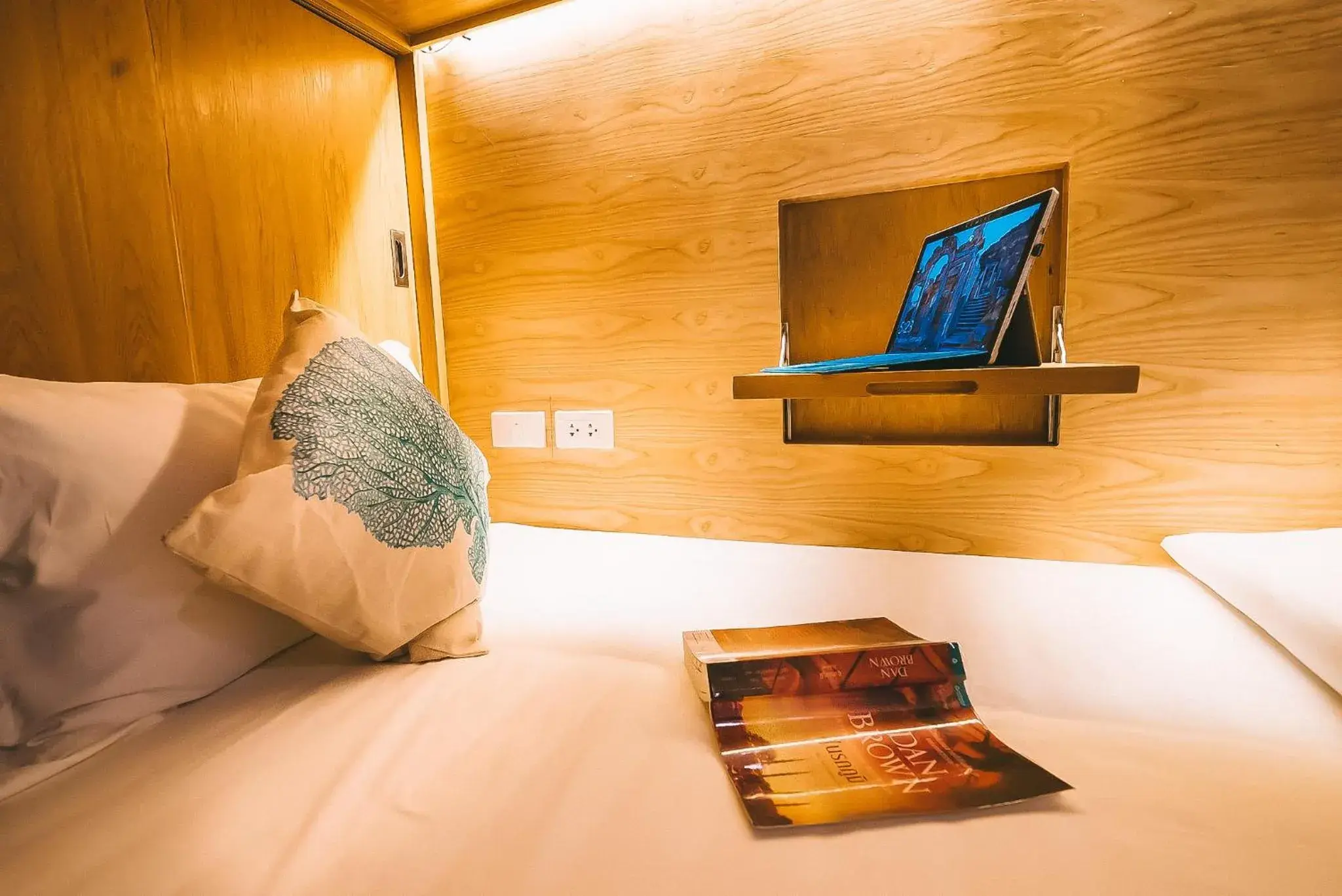 Bed in 6-Bed Mixed Dormitory Room with Shared Bathroom in THALAY Cha-am by THA Bed in 6-Bed Mixed Dormitory Room with Shared Bathroom in THALAY Cha-am by THA