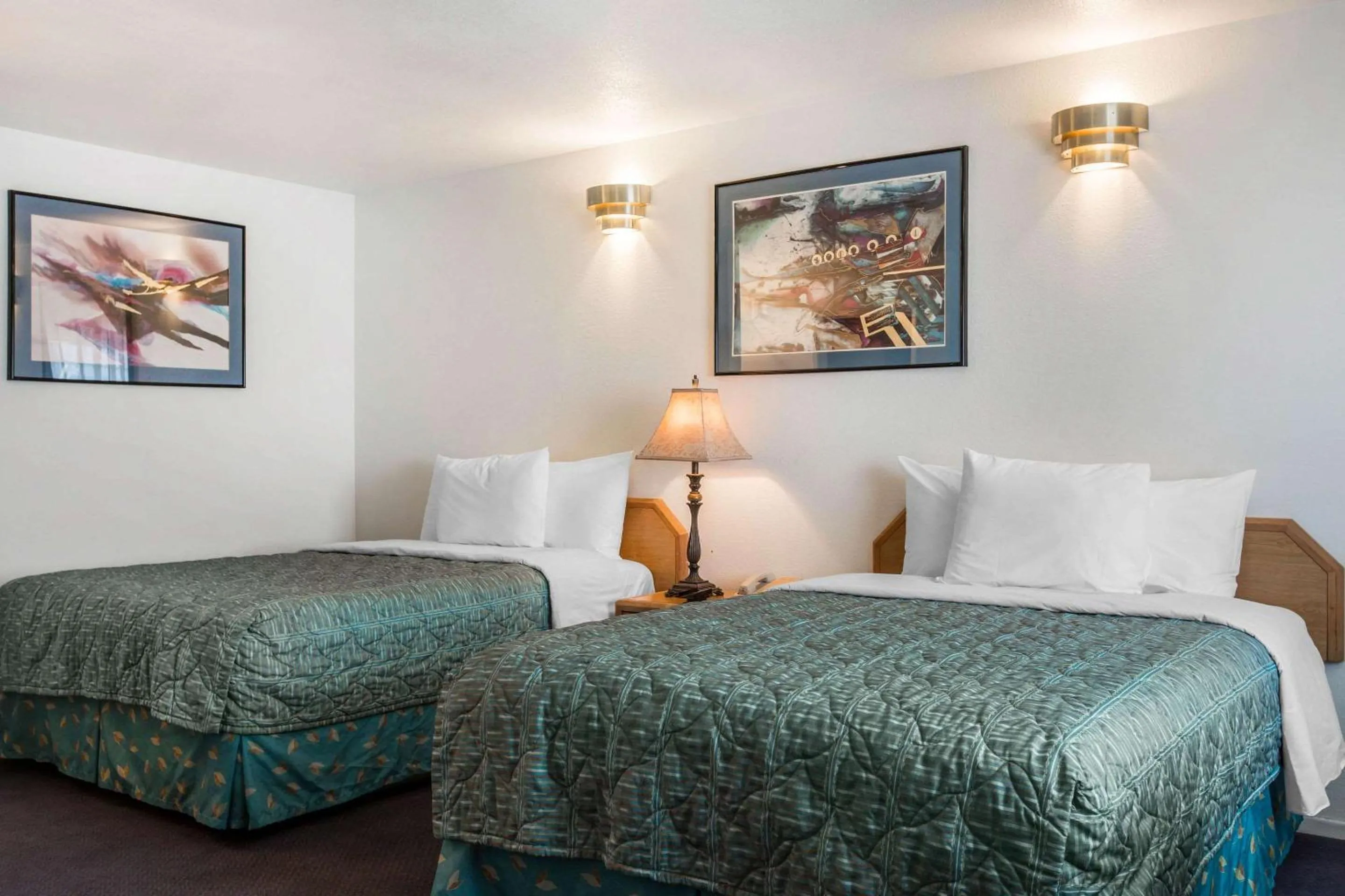 Bedroom, Bed in Rodeway Inn Beaumont