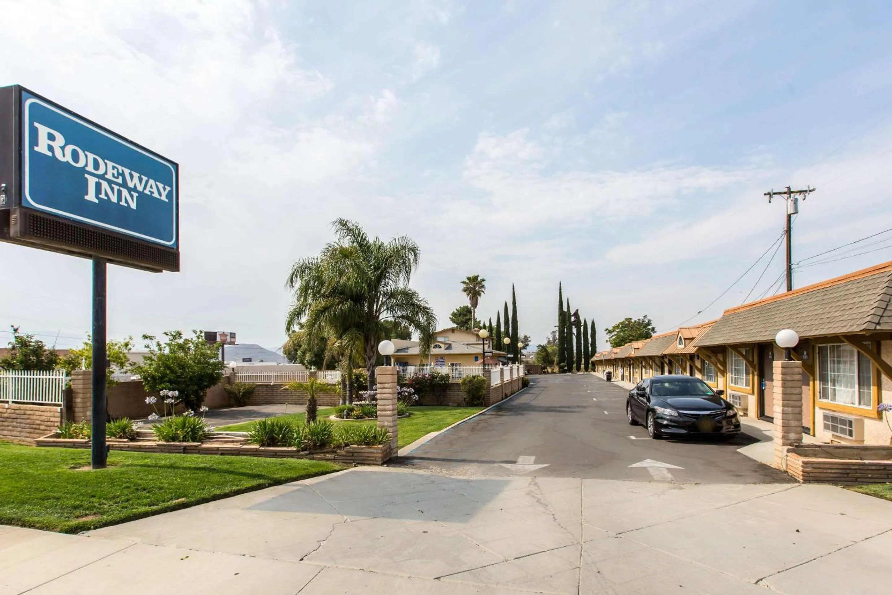 Property building in Rodeway Inn Beaumont