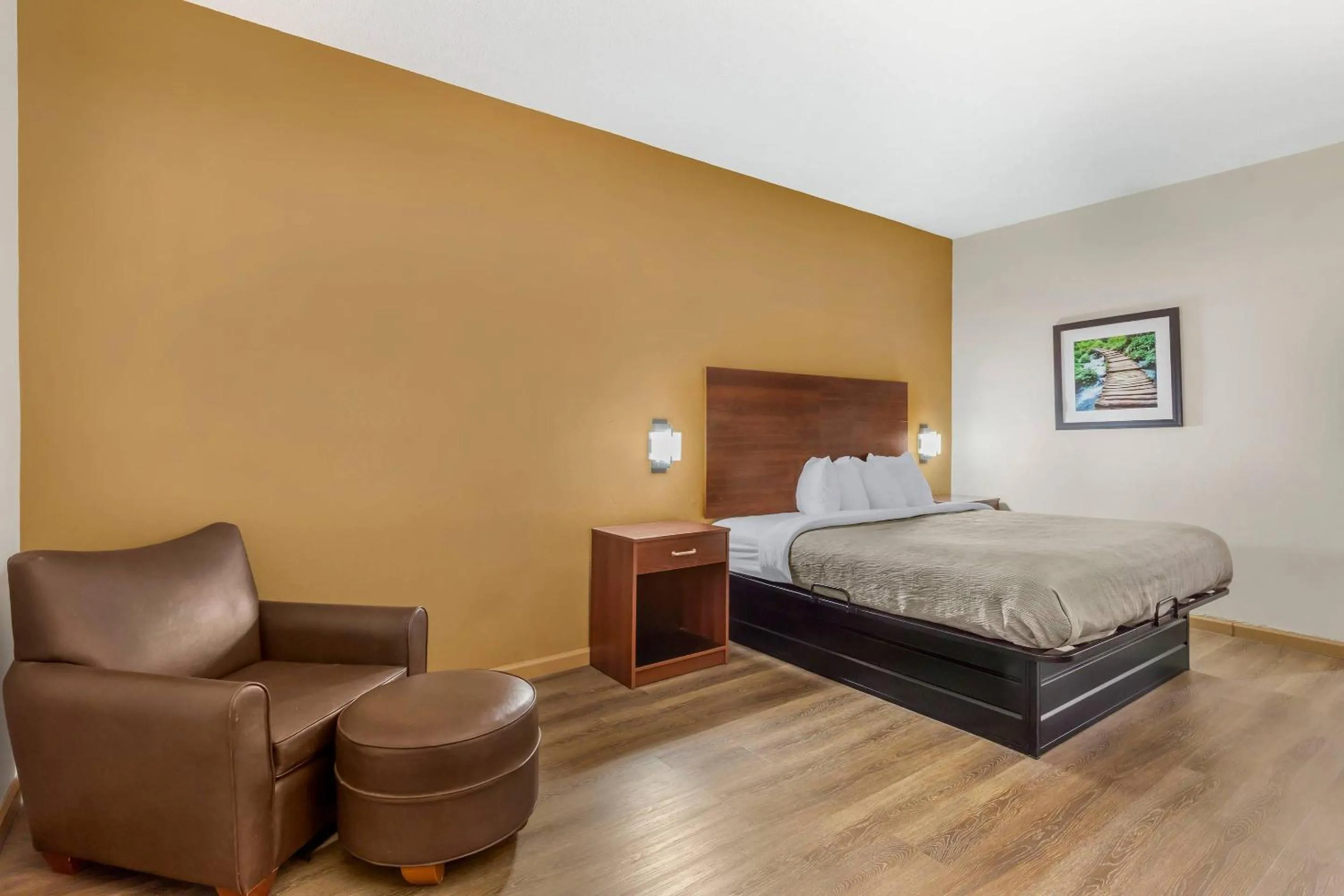 Bedroom, Bed in Quality Inn Lumberton North