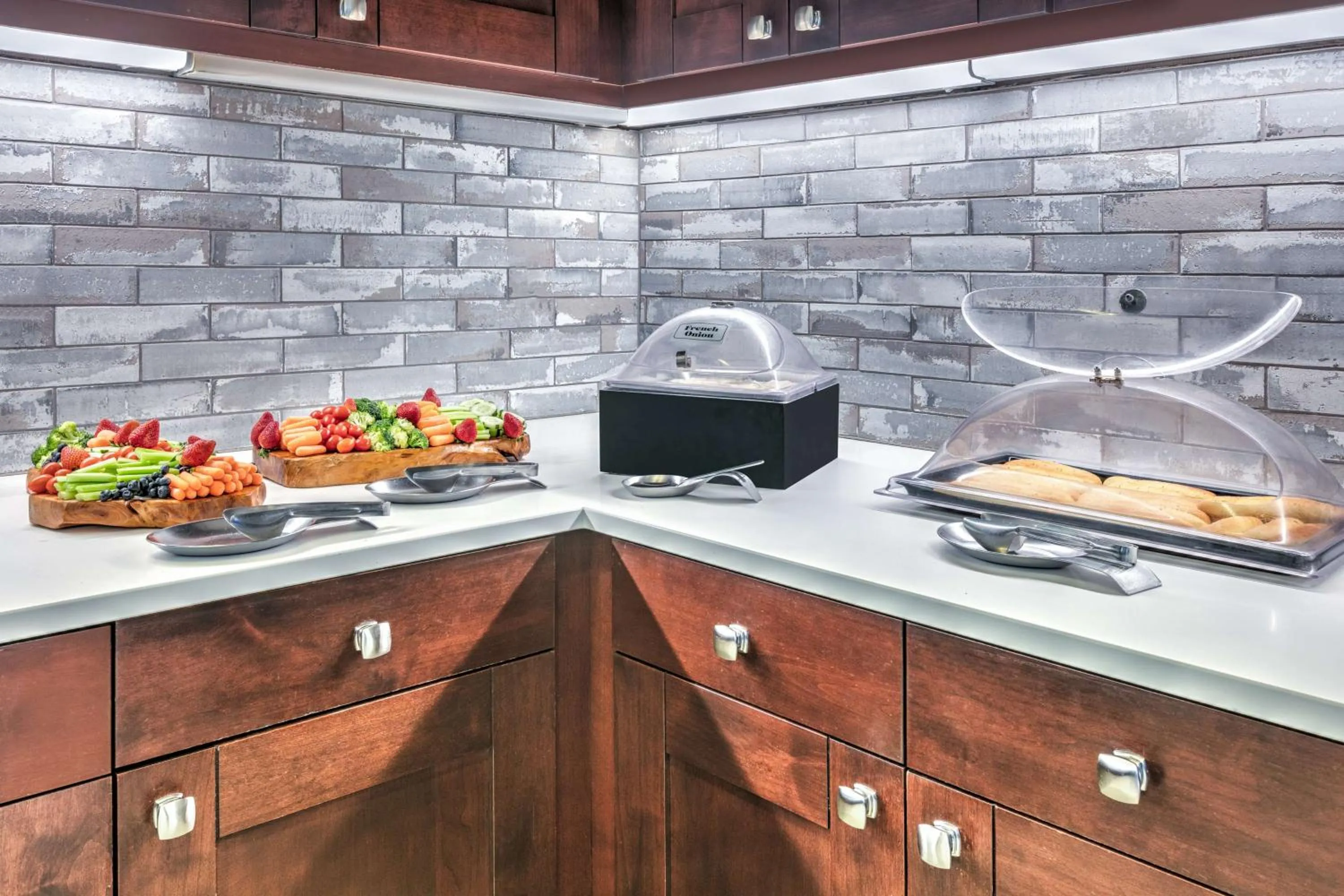 Dining area in Homewood Suites - Rock Springs