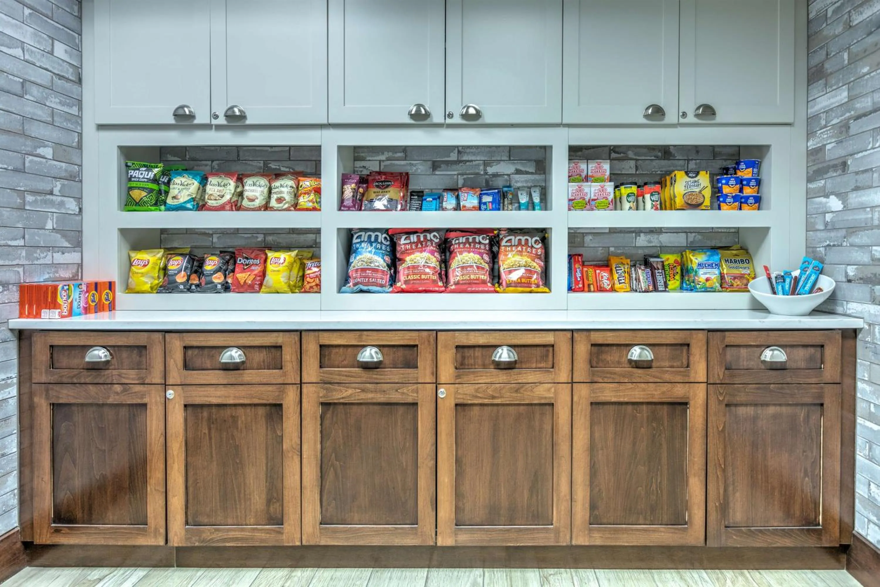 Restaurant/places to eat in Homewood Suites - Rock Springs