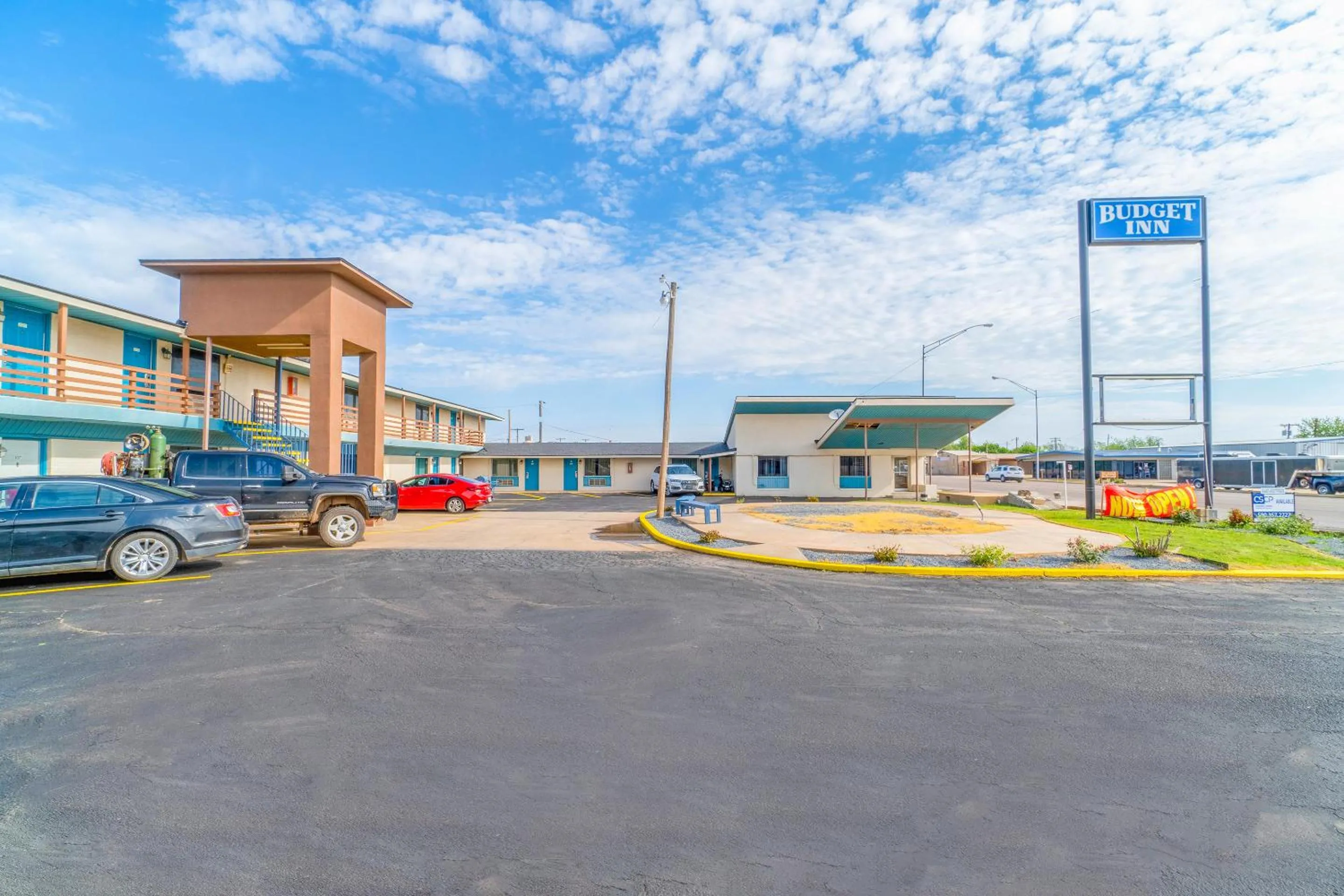 Parking in Budget Inn by OYO Frederick US-183