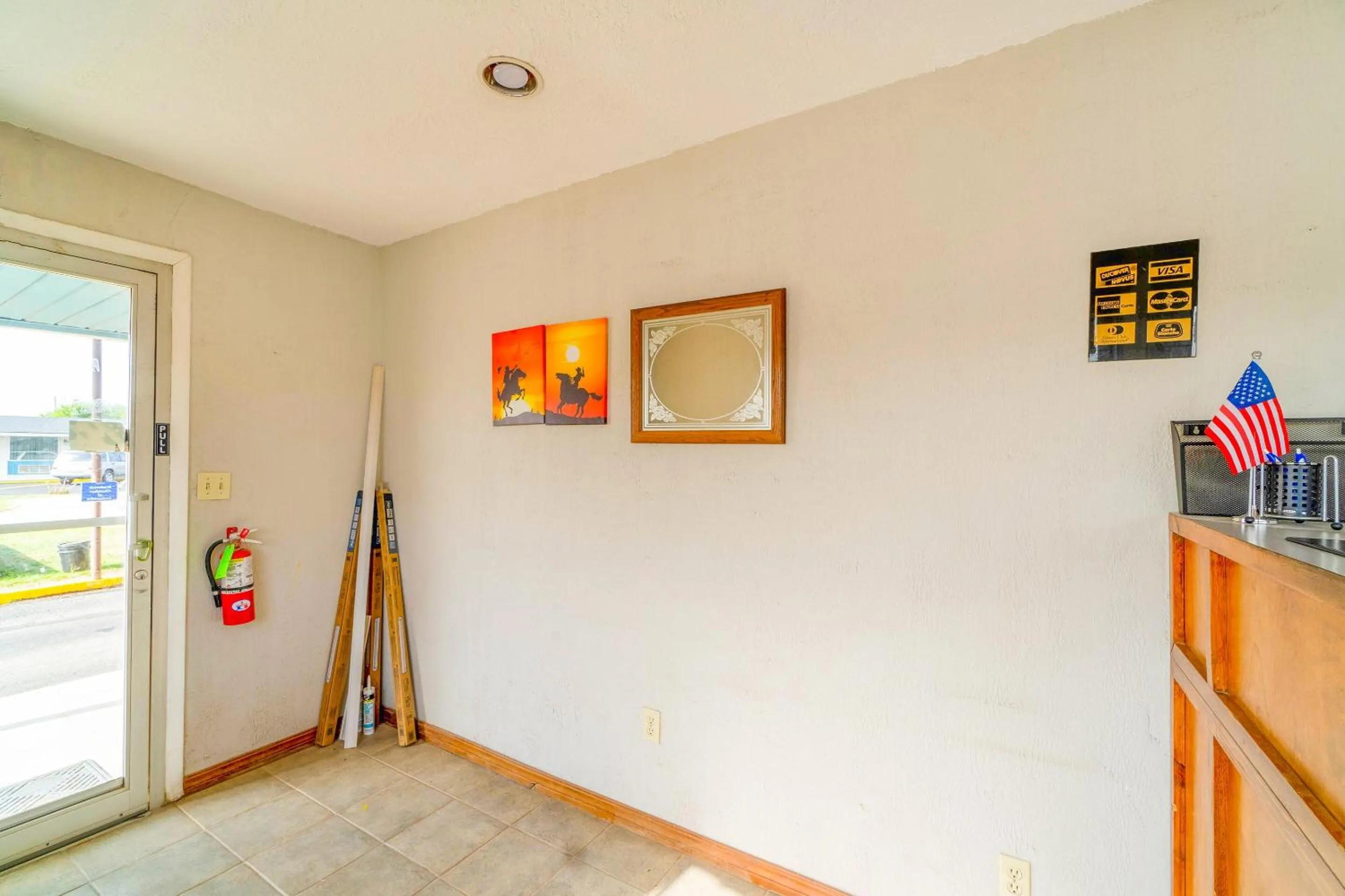 Lobby or reception in Budget Inn by OYO Frederick US-183