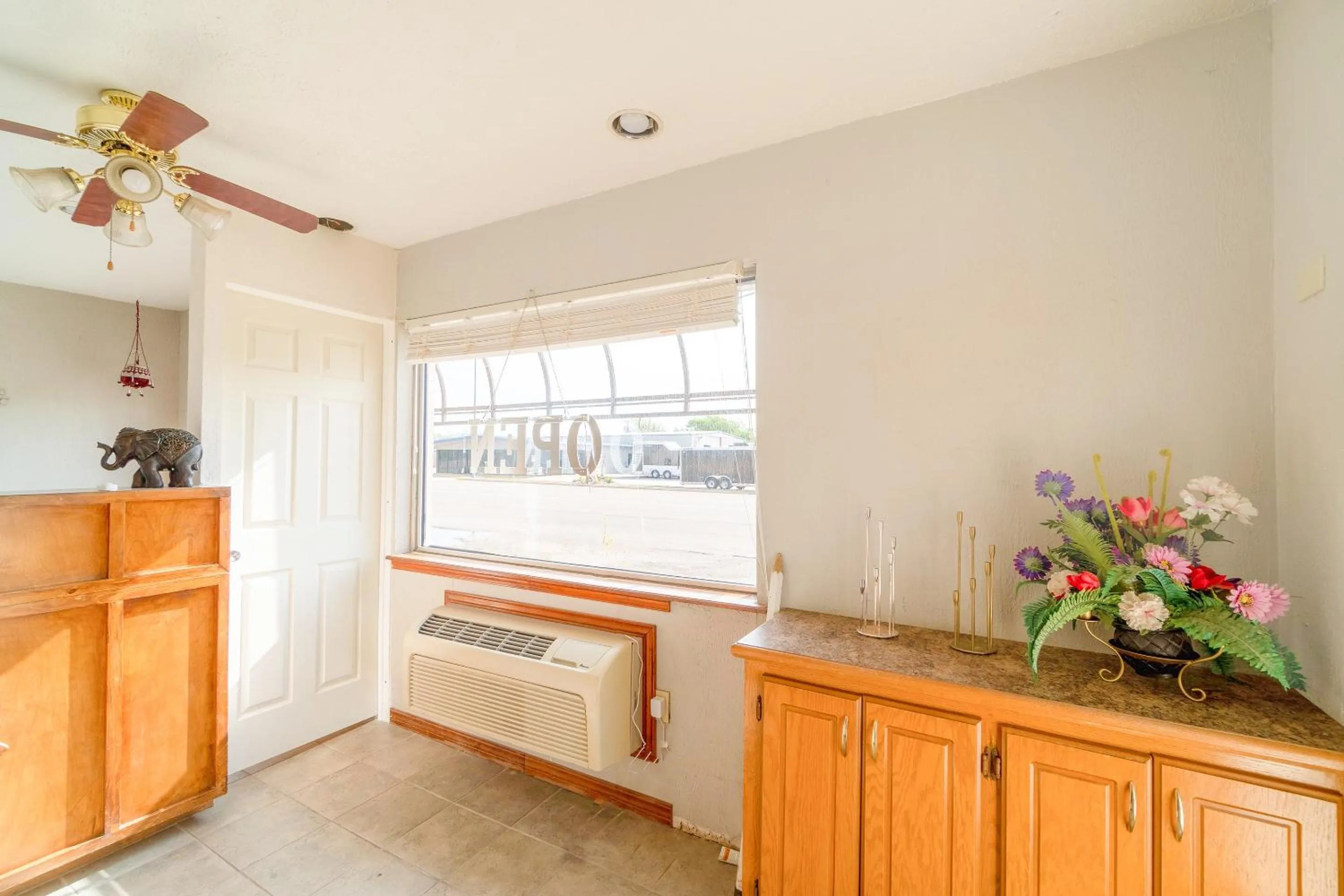 Lobby or reception in Budget Inn by OYO Frederick US-183