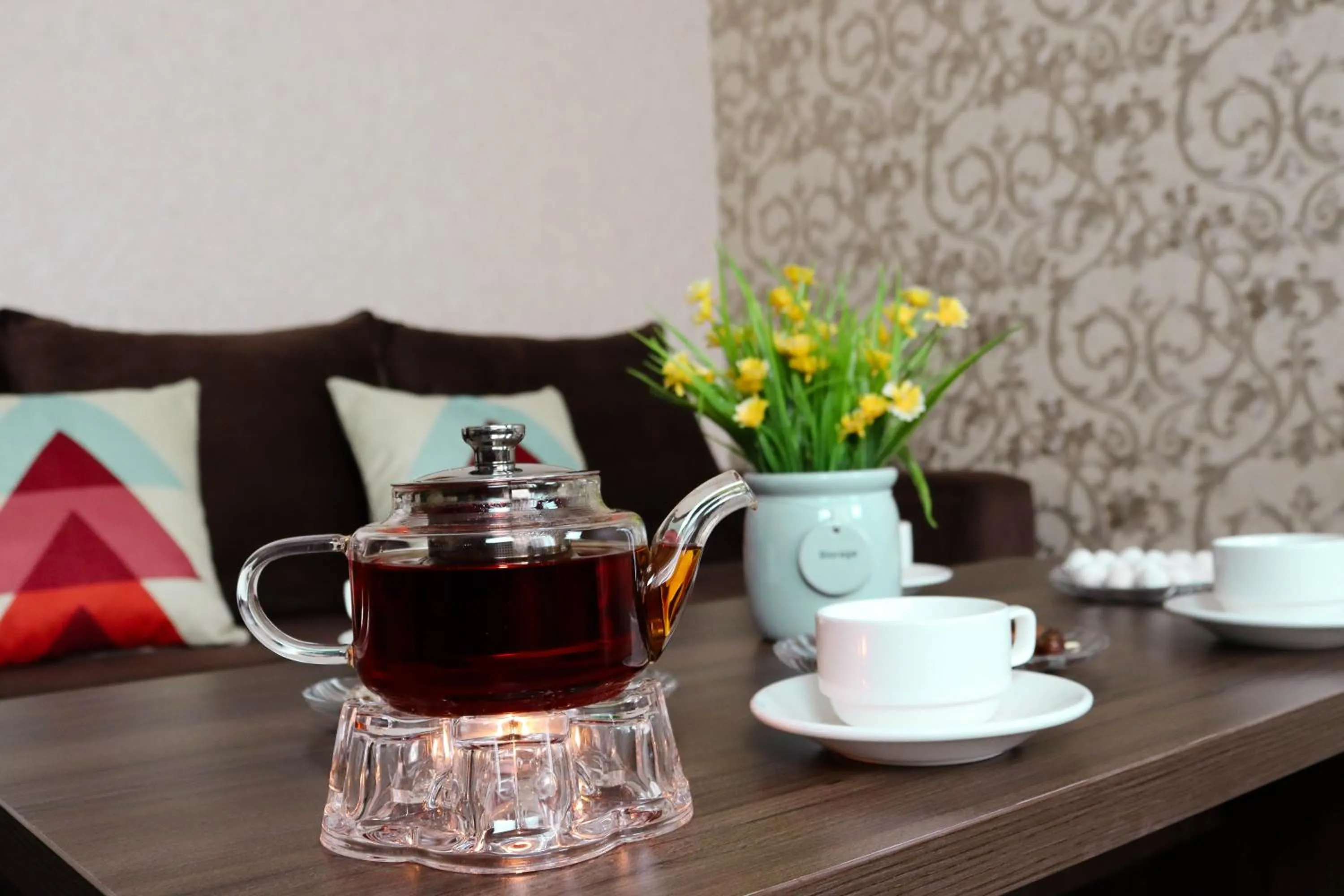 Coffee/tea facilities in De'Mar Hotel