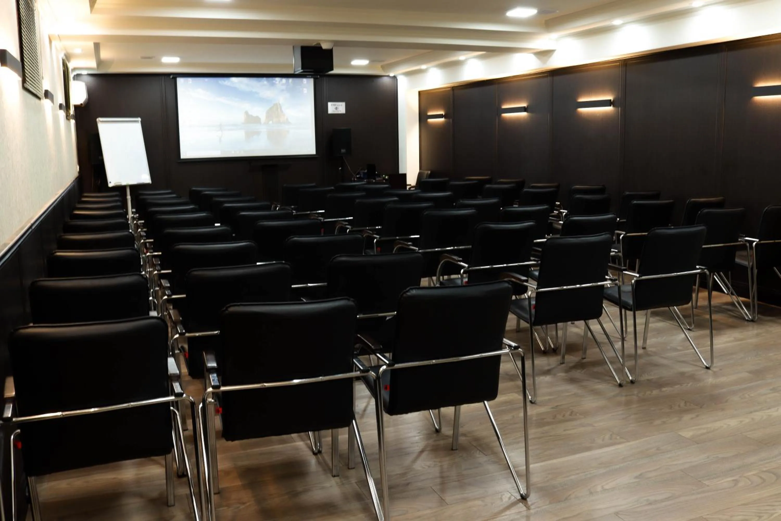 Business facilities in De'Mar Hotel