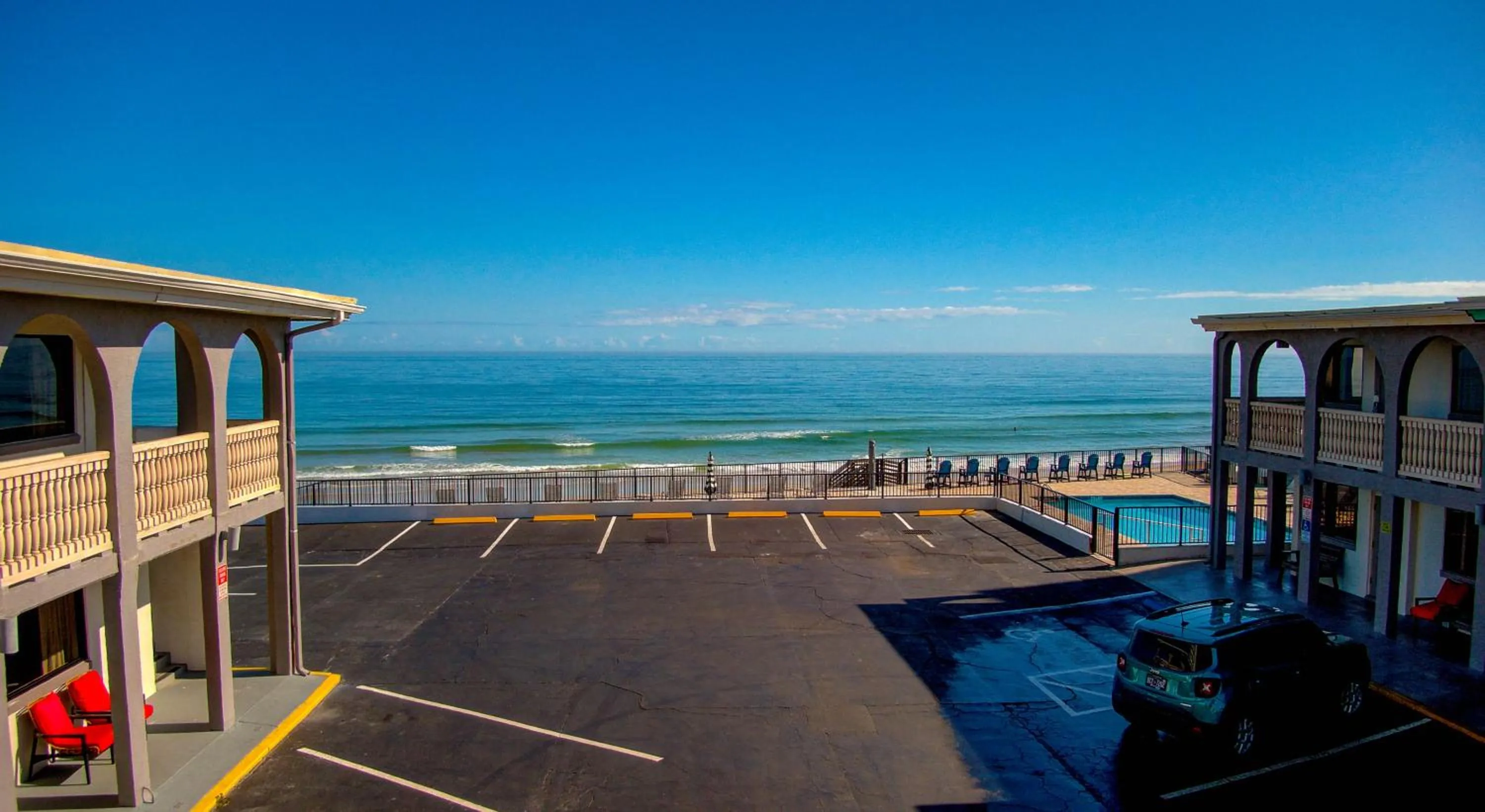 Property building in La Bella Inn - POOL OPEN