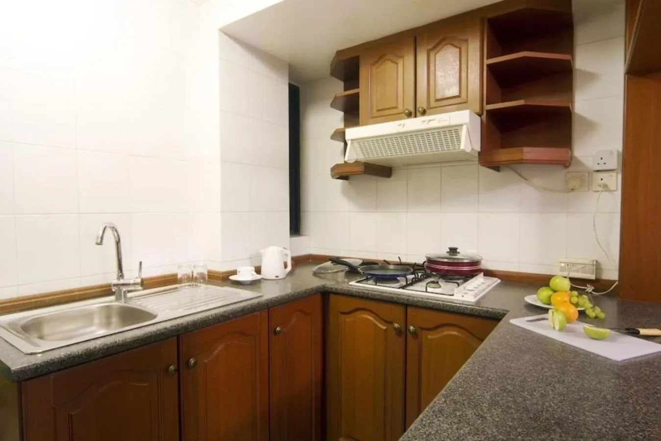 dishwasher in Mookai Hotel