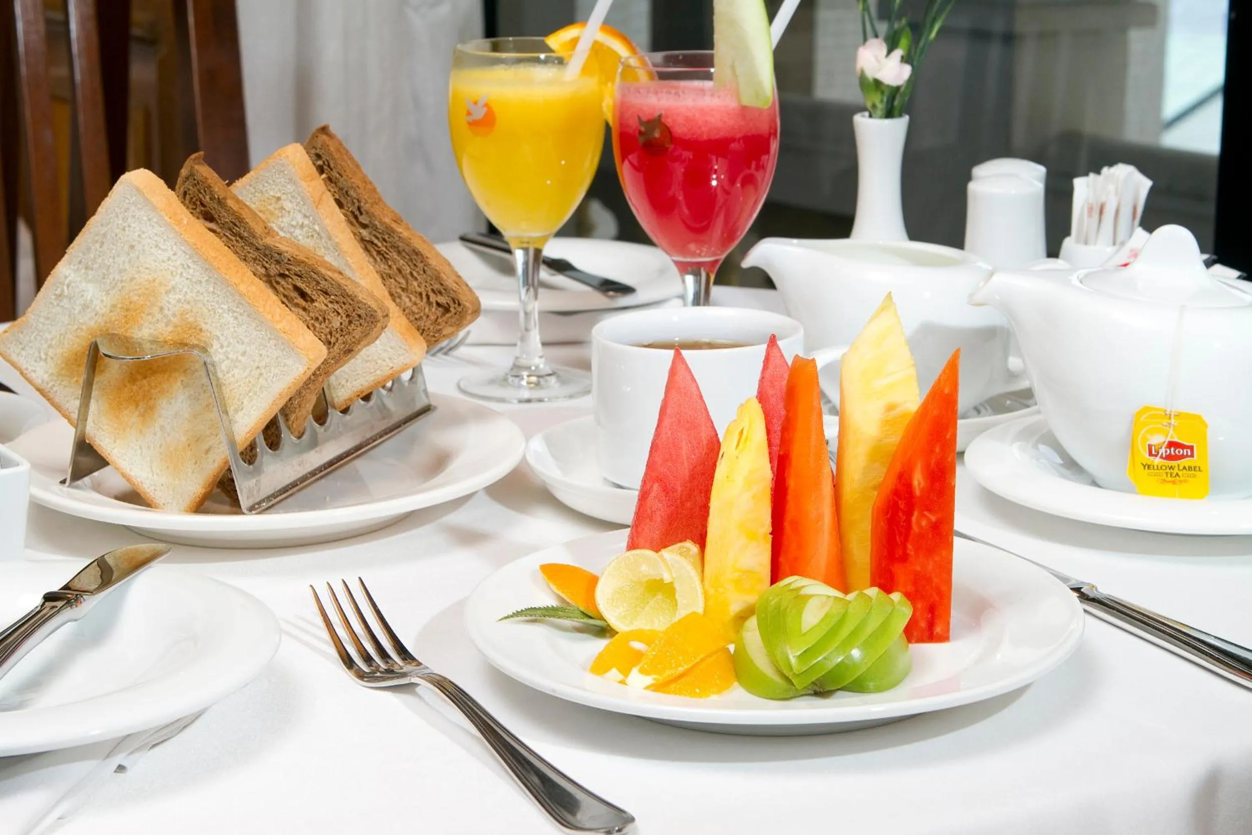 American breakfast in Mookai Hotel