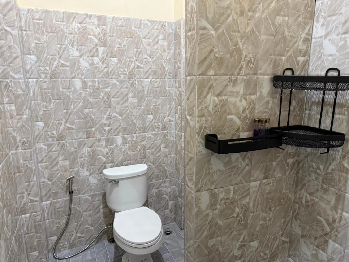 Shower in Khaosok Bamboo Huts Resort