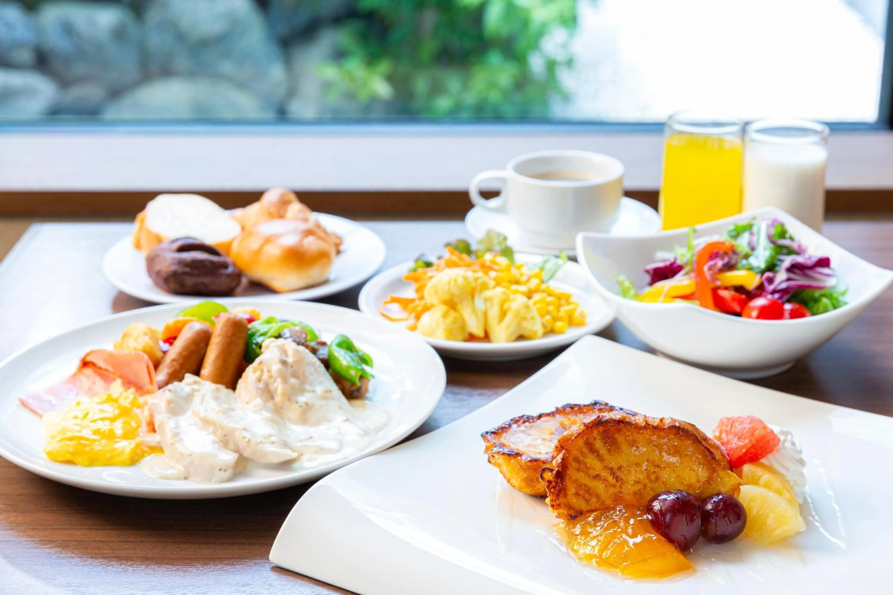 Buffet breakfast in Hotel Keihan Kyoto Hachijoguchi