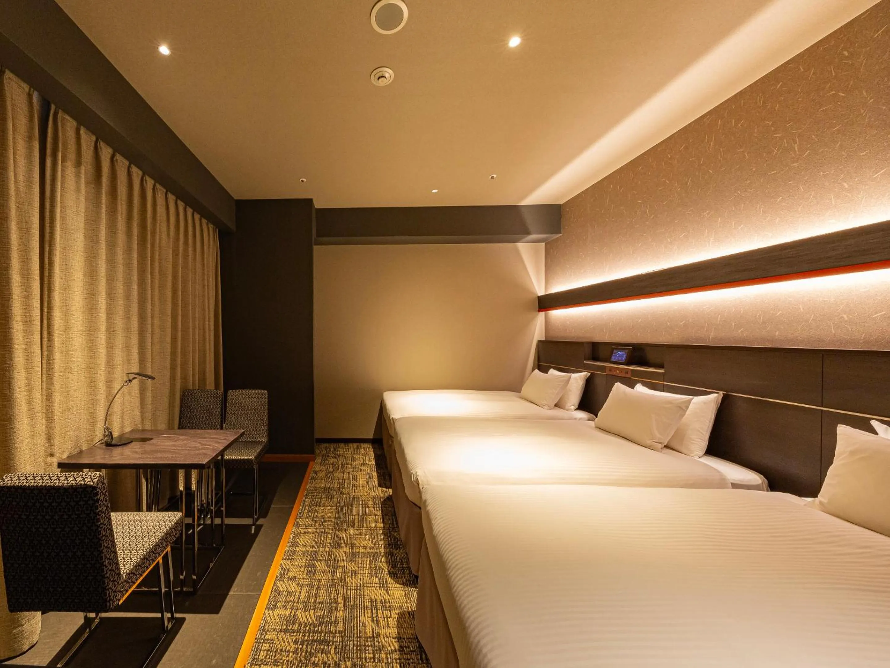 Photo of the whole room, Bed in Hotel Keihan Kyoto Hachijoguchi