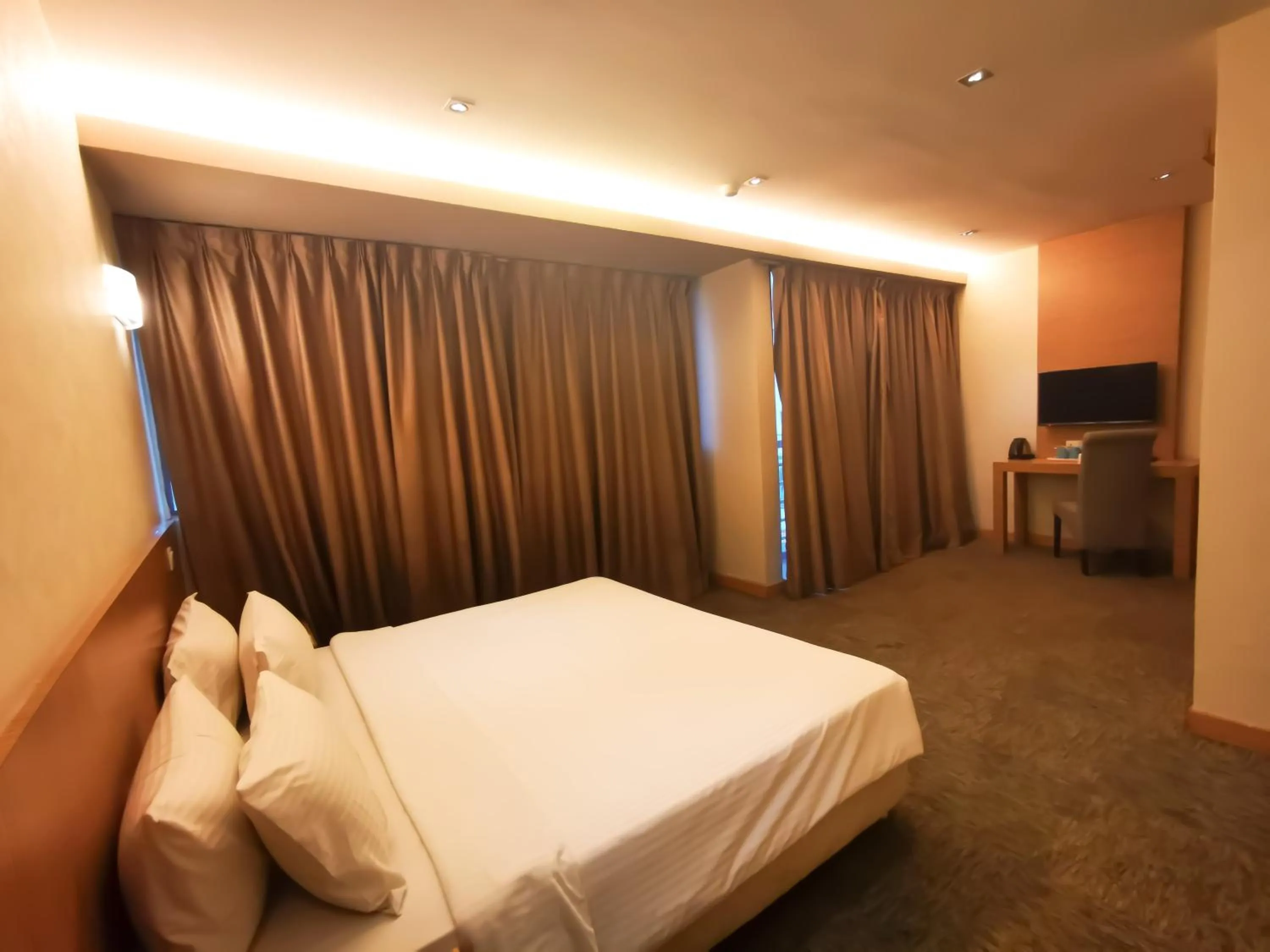 Bedroom, Bed in Prescott Hotel Bukit Bintang