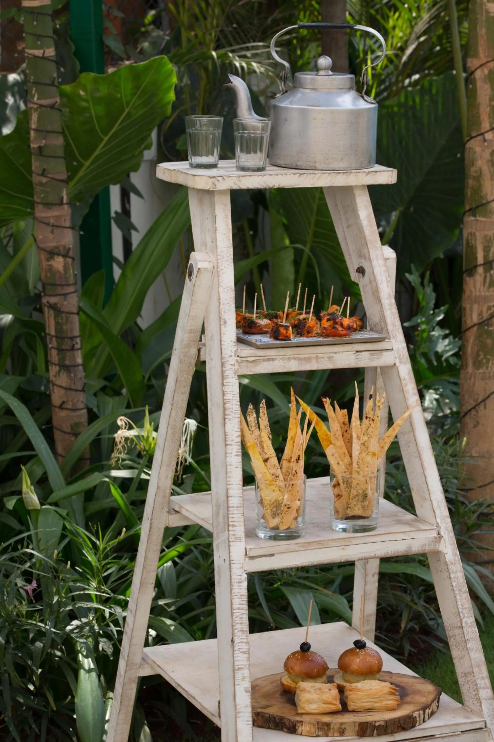 Food in The Park Baga River Goa - Adults only Property