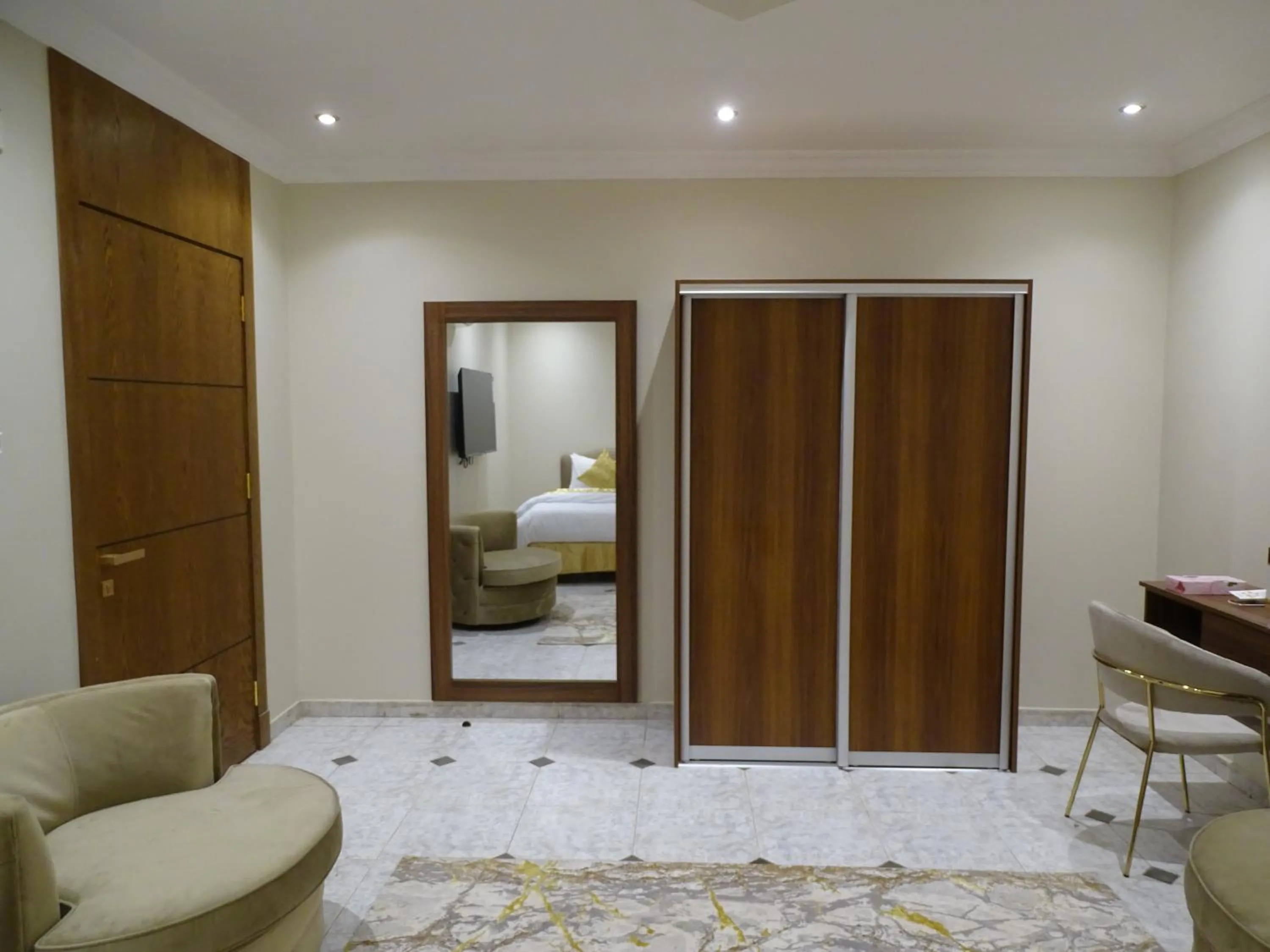 Bed in Comfort Inn Al Taawon - Family Only