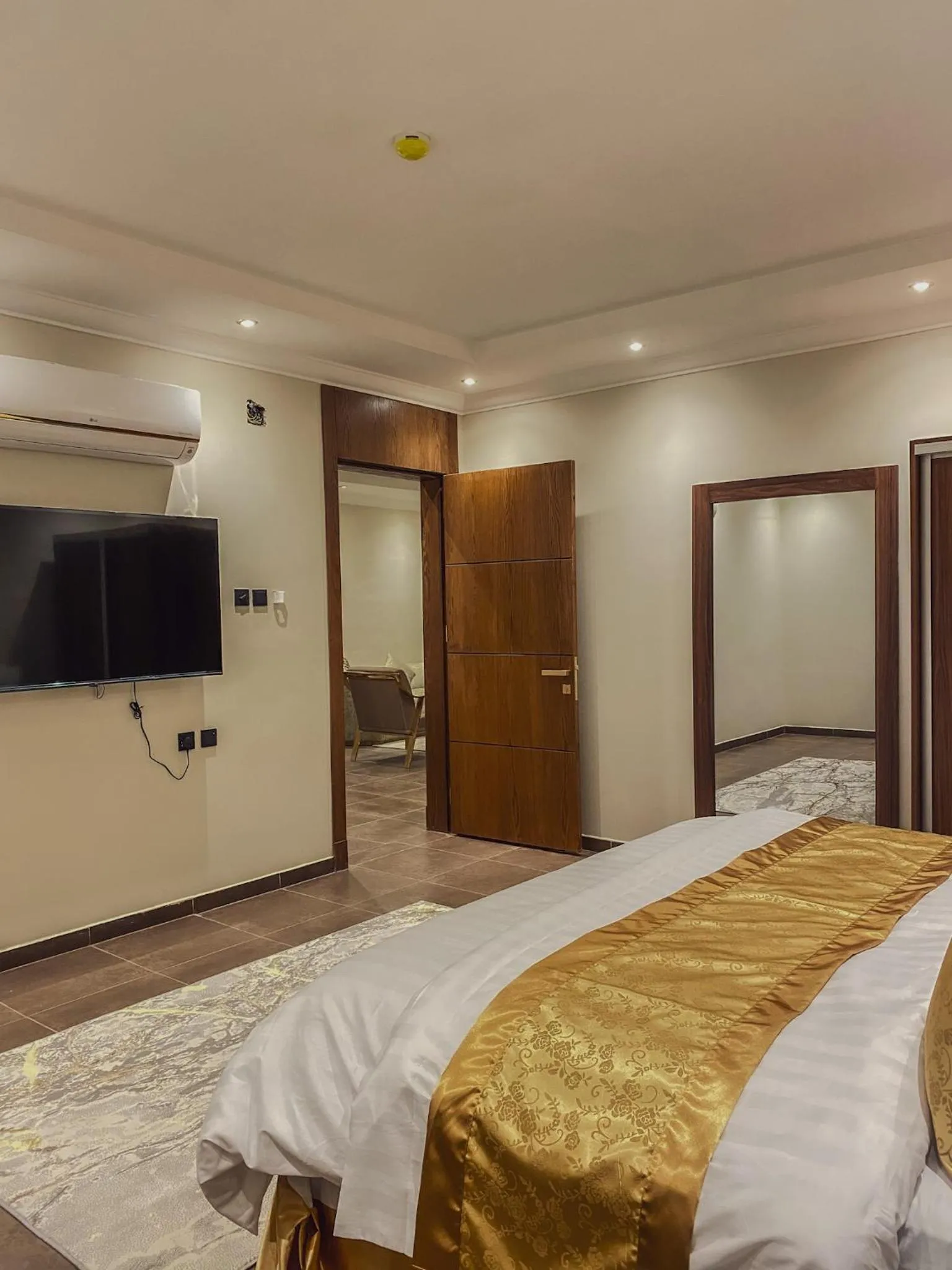 Bed in Comfort Inn Al Taawon - Family Only