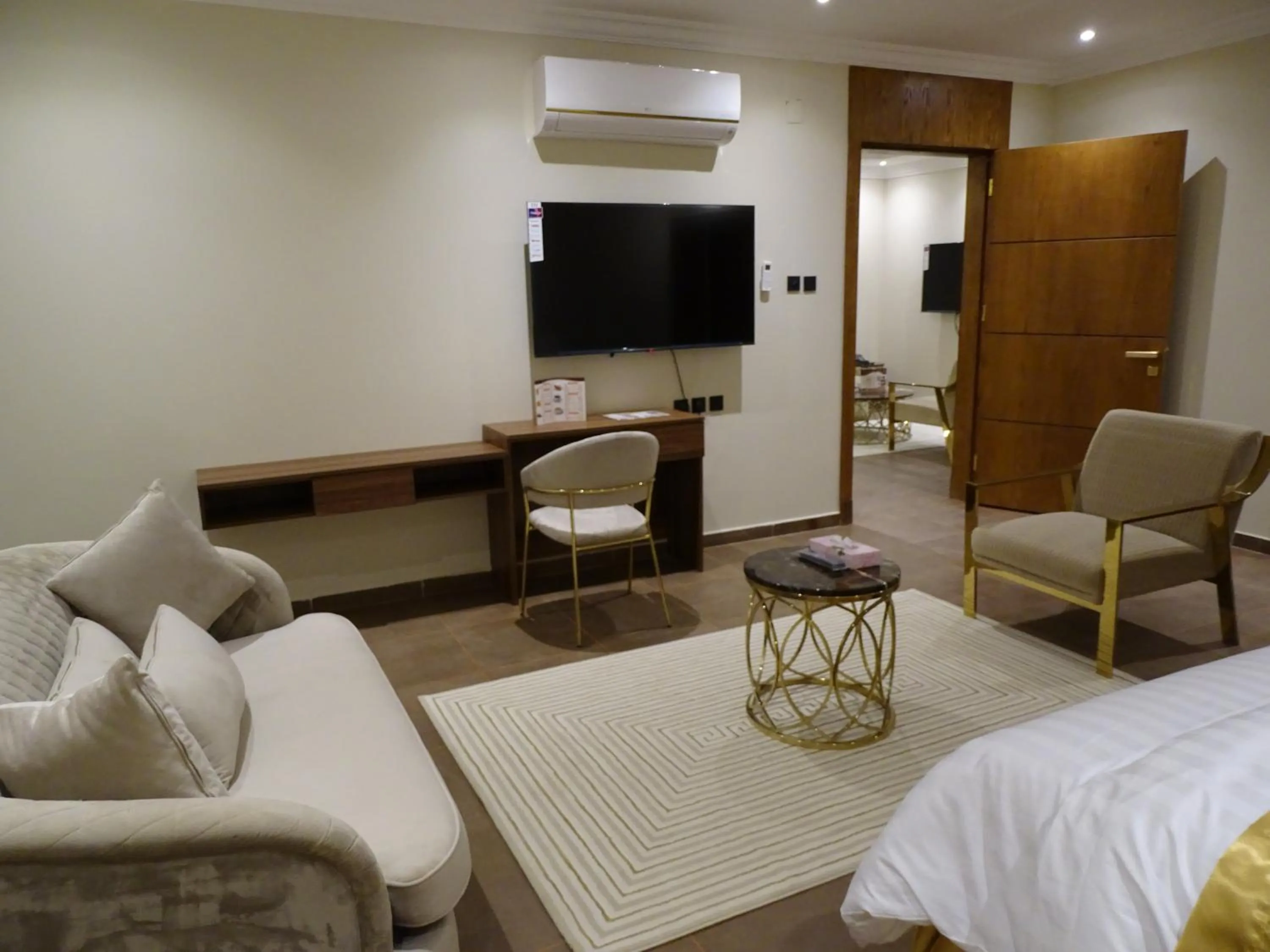 Bed in Comfort Inn Al Taawon - Family Only