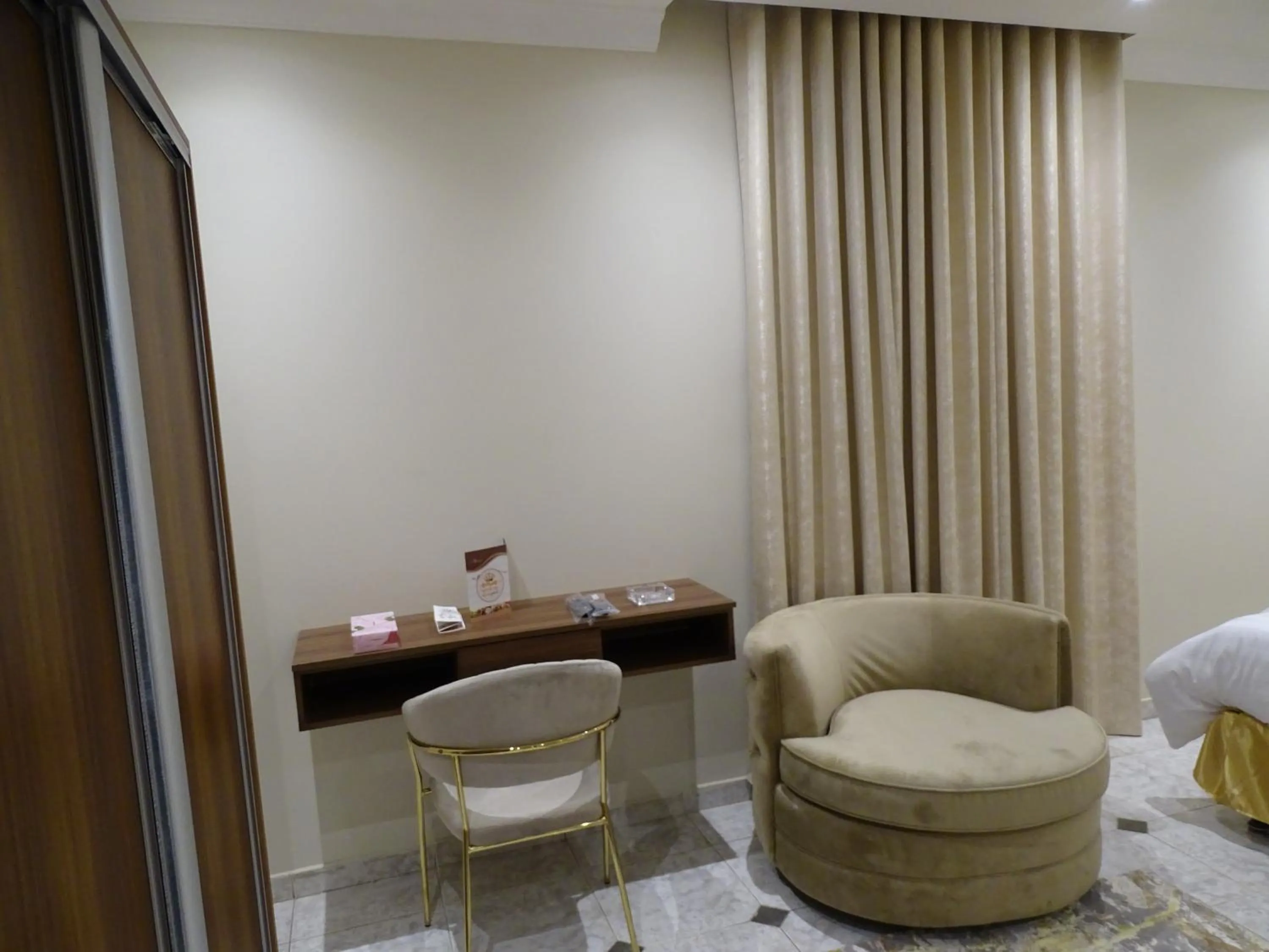 Comfort Inn Al Taawon - Family Only