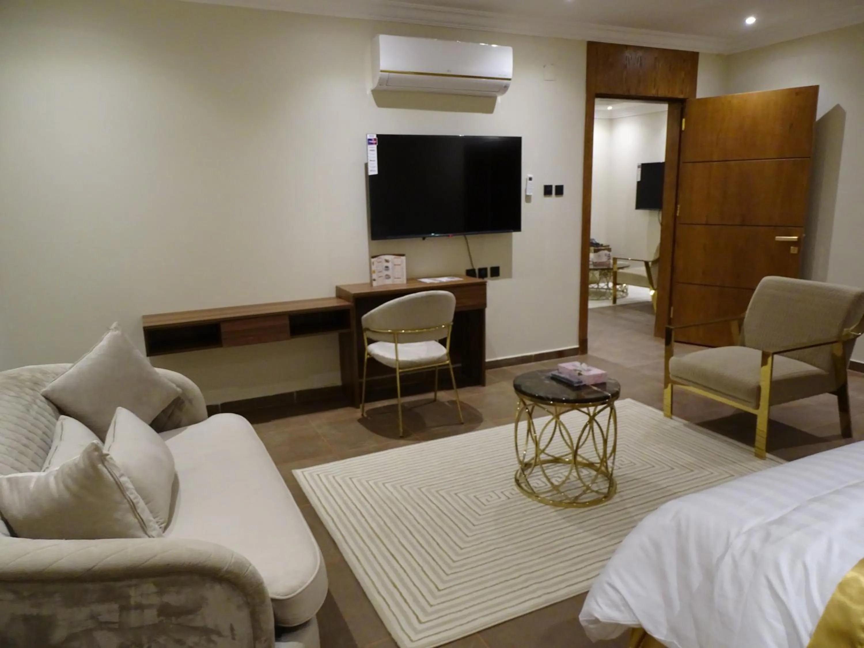 Bed in Comfort Inn Al Taawon - Family Only