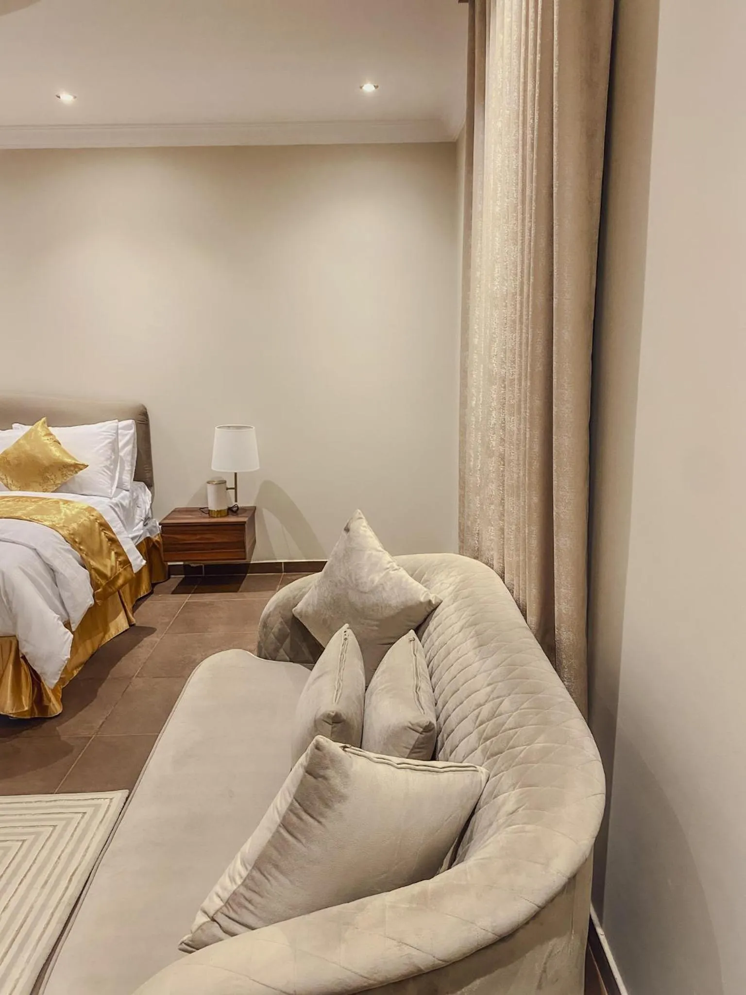 Bed in Comfort Inn Al Taawon - Family Only