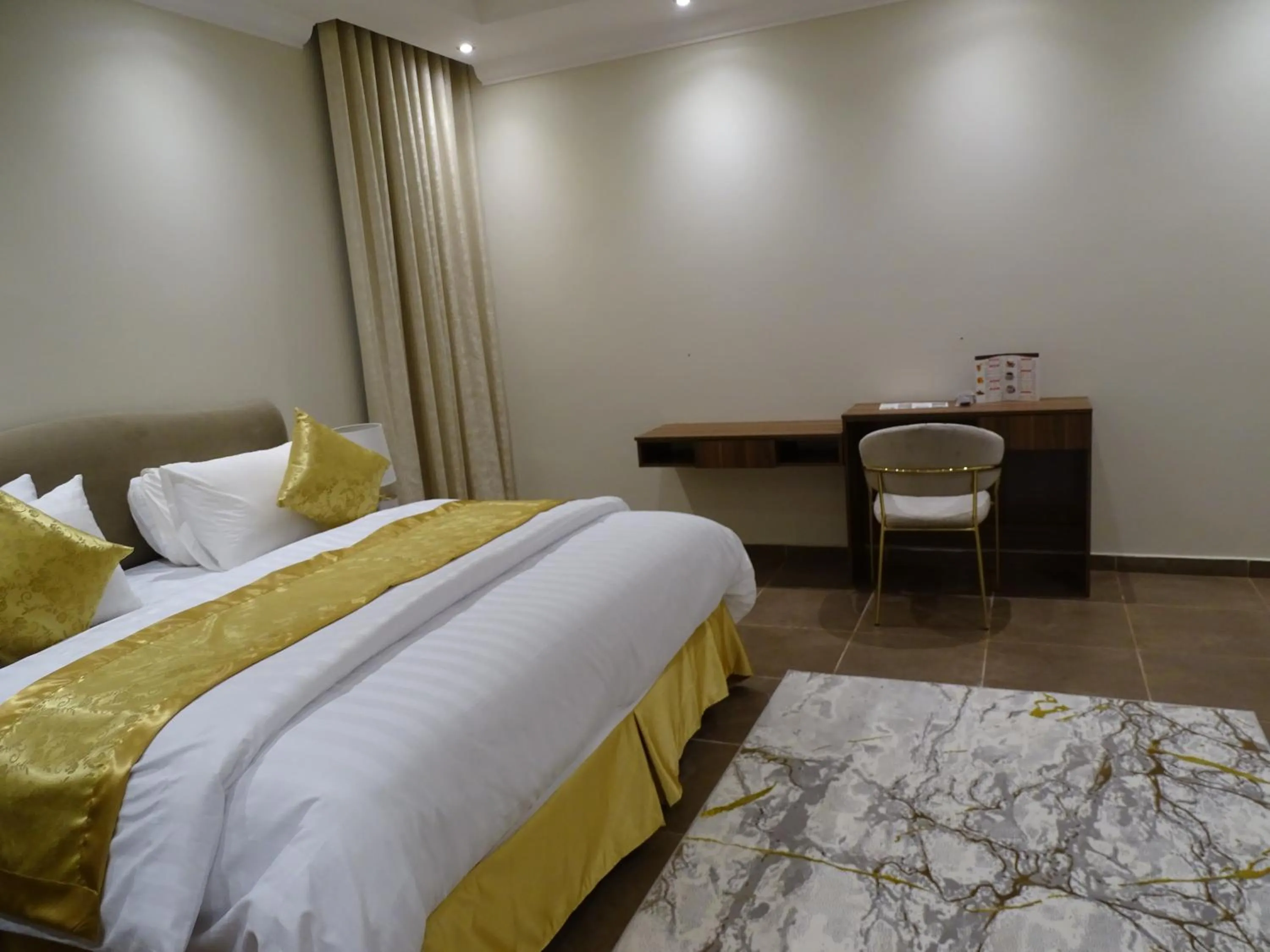 Bed in Comfort Inn Al Taawon - Family Only