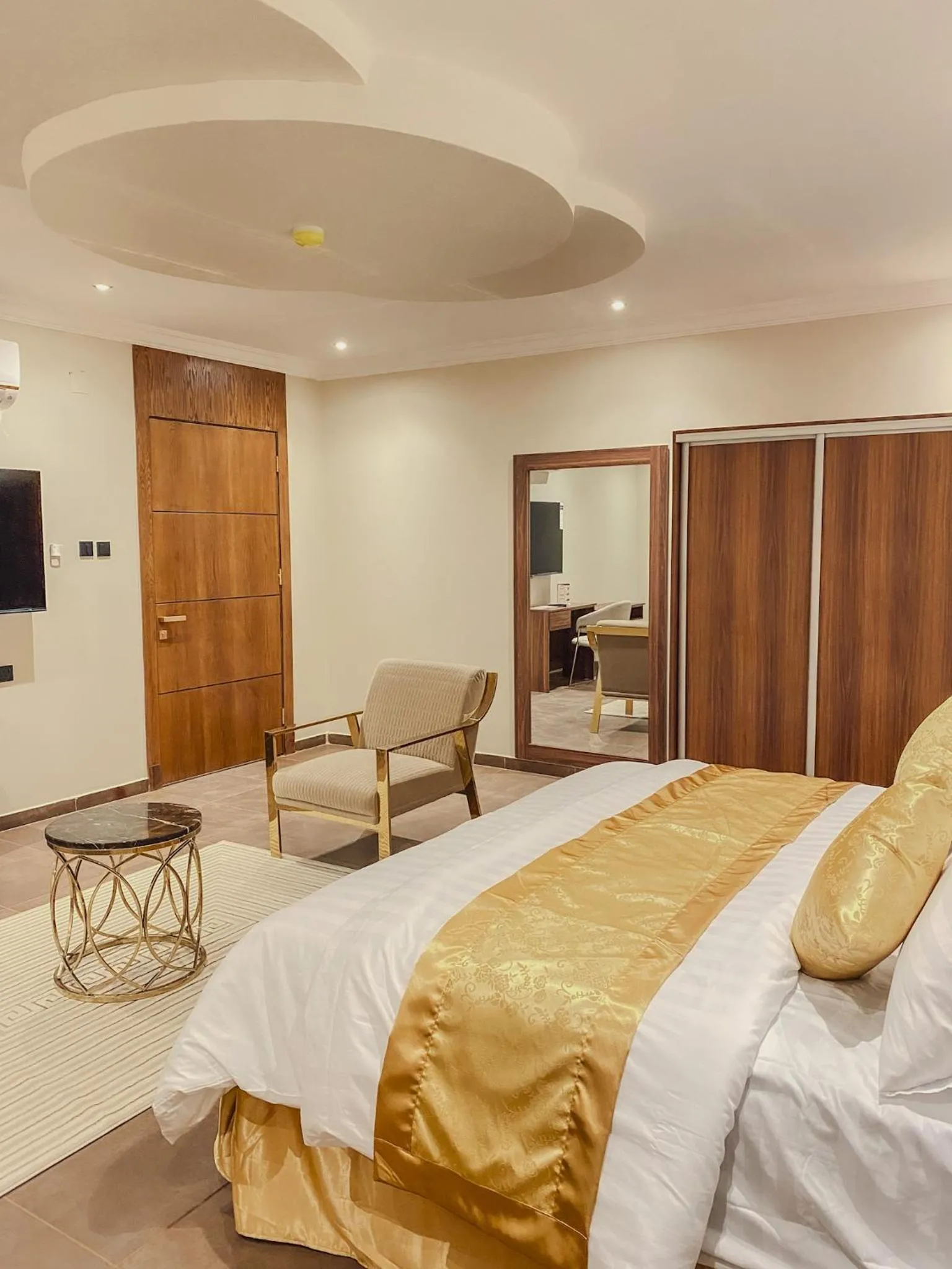 Bed in Comfort Inn Al Taawon - Family Only
