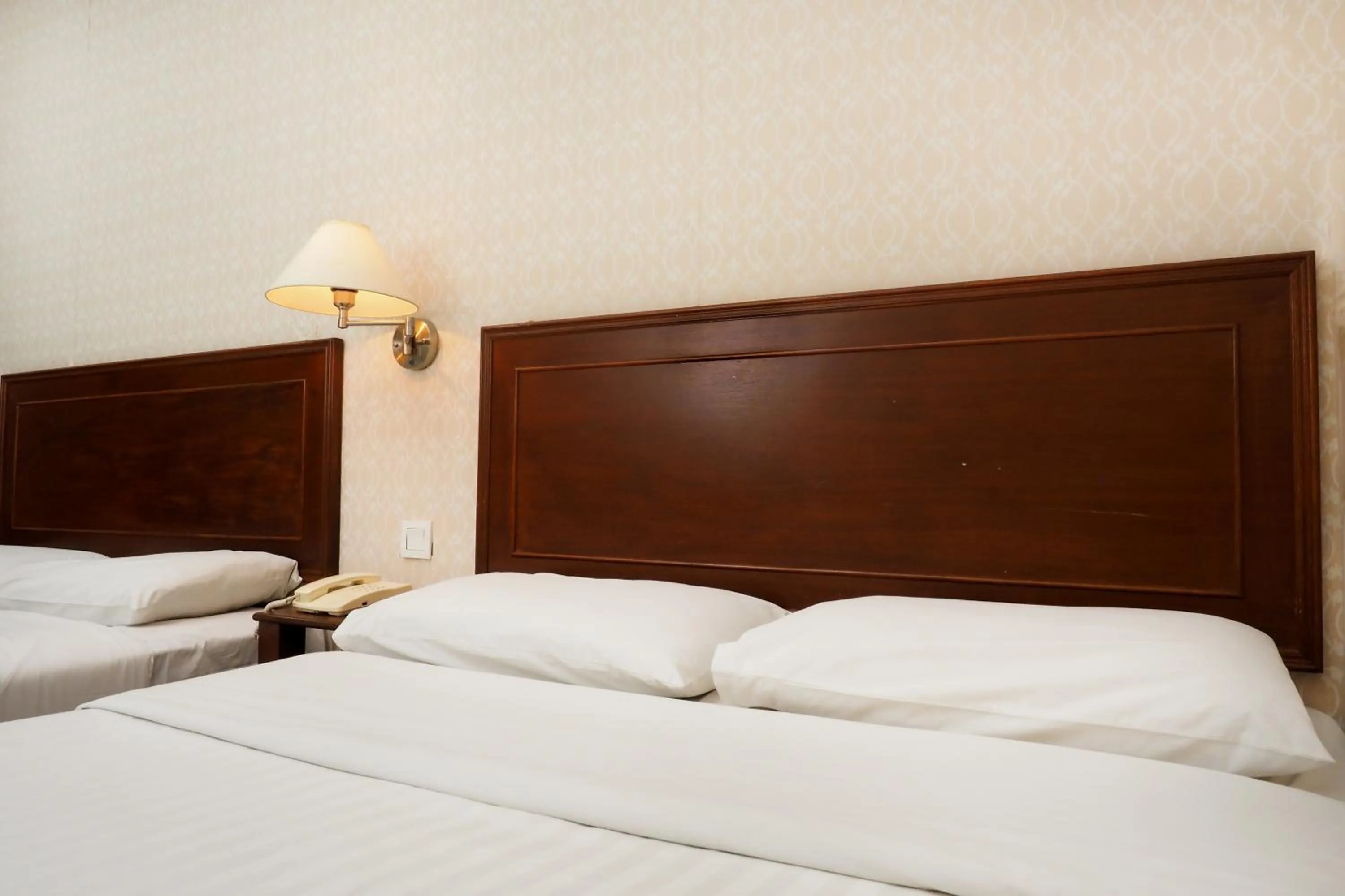 Bed in Sun Inns Hotel Subang