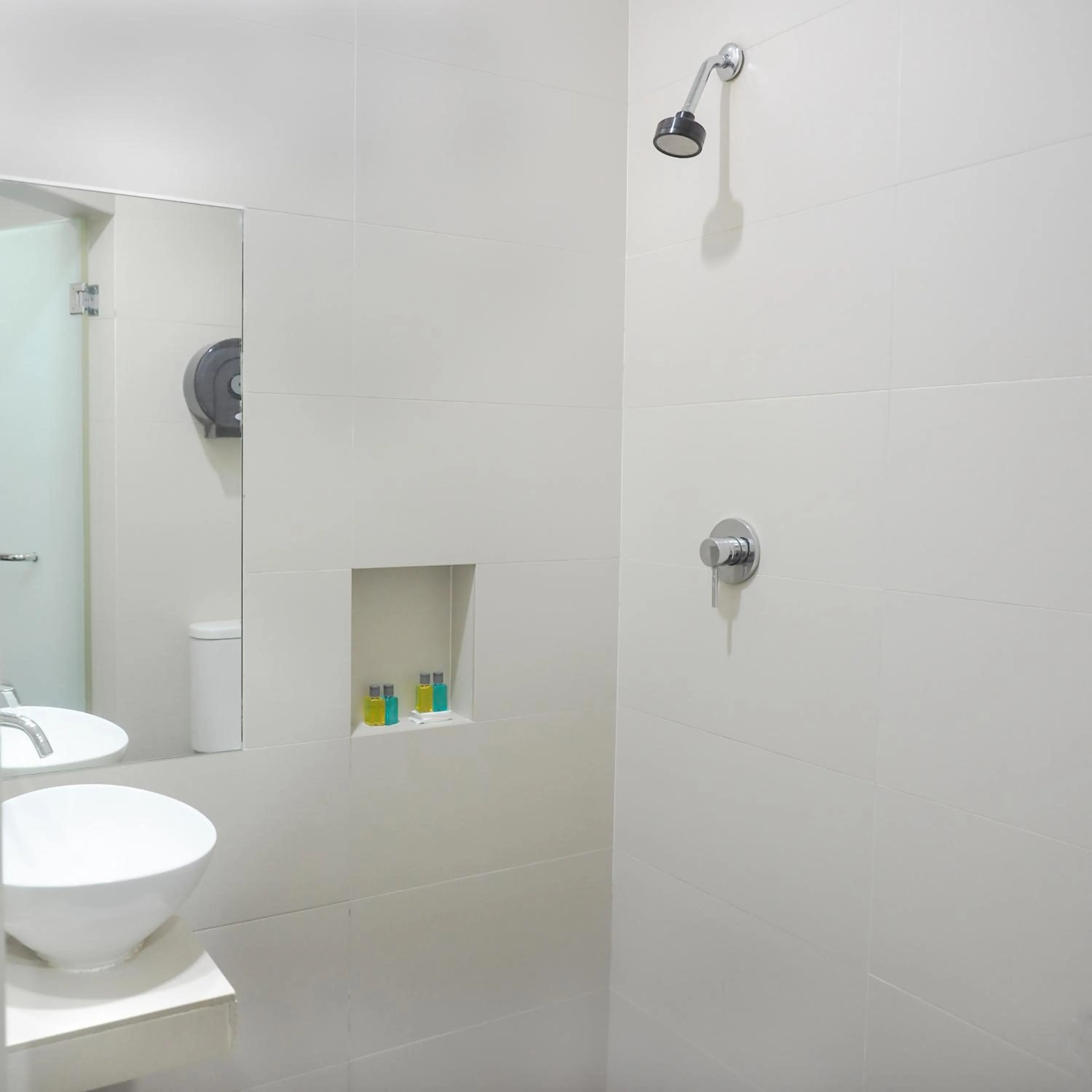 Shower in Sun Inns Hotel Subang