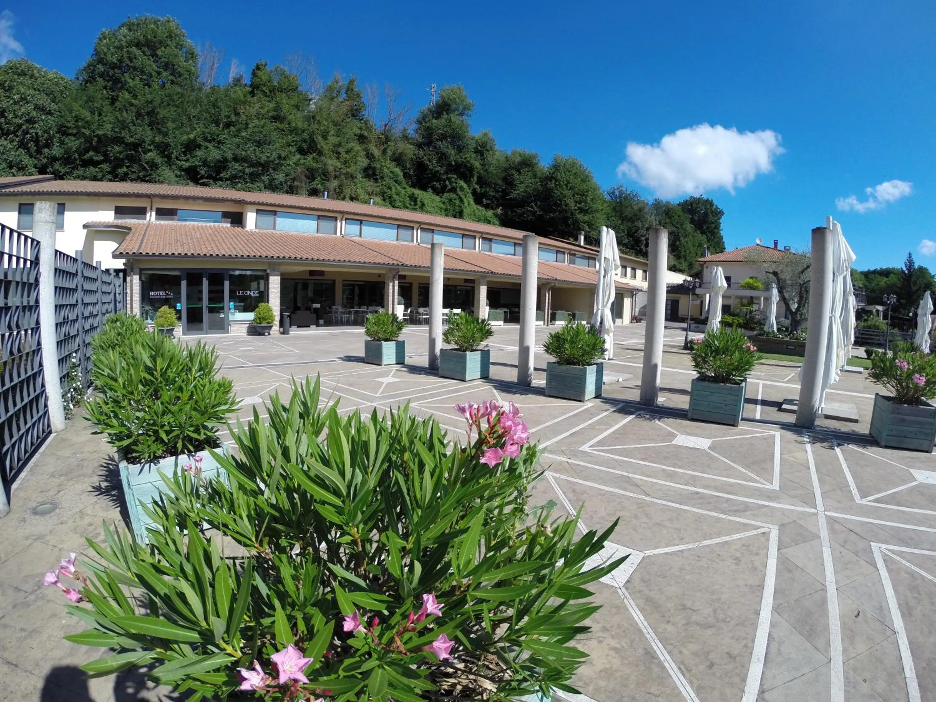 Facade/entrance in Le Onde Resort