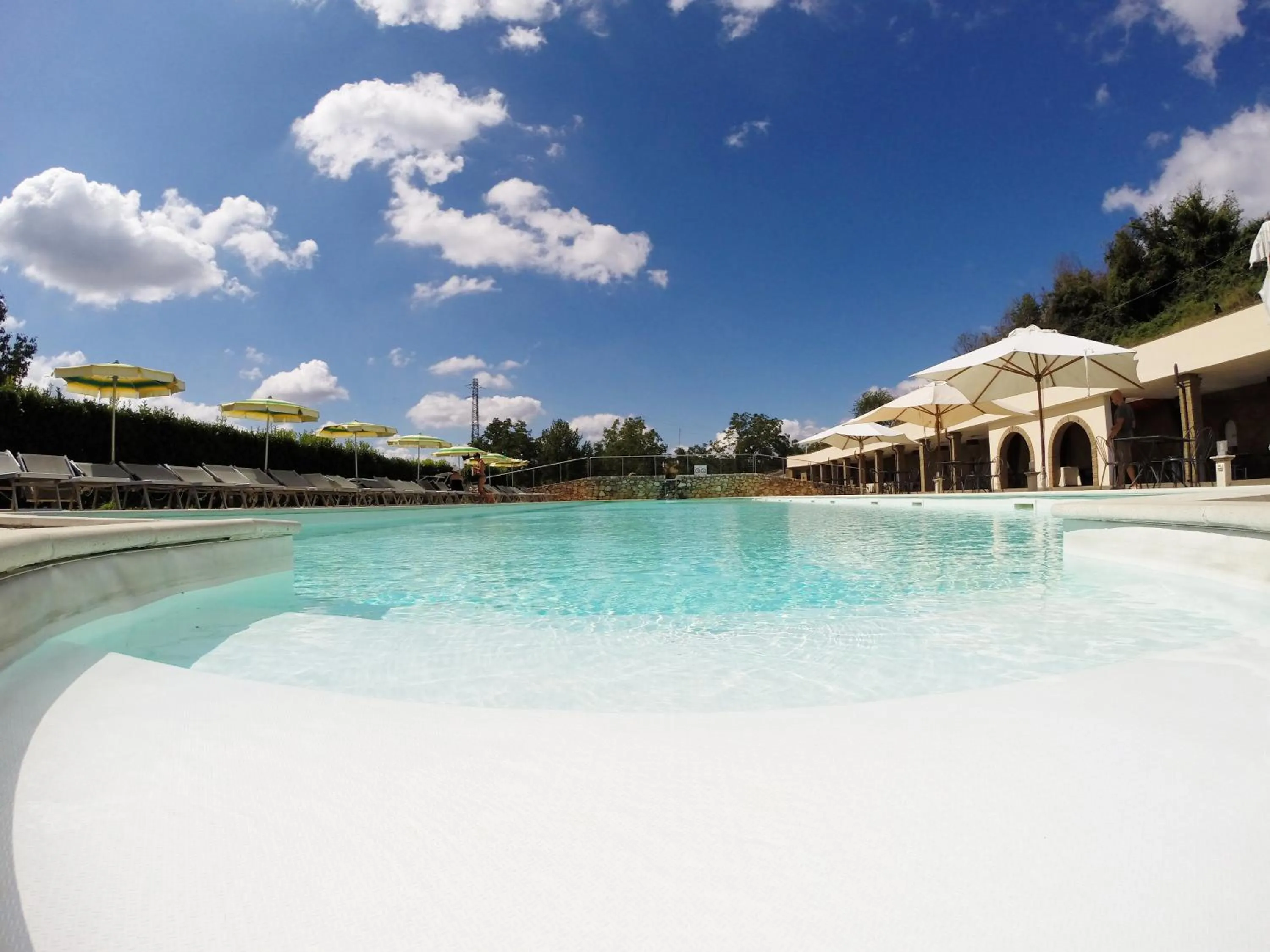 Swimming pool in Le Onde Resort