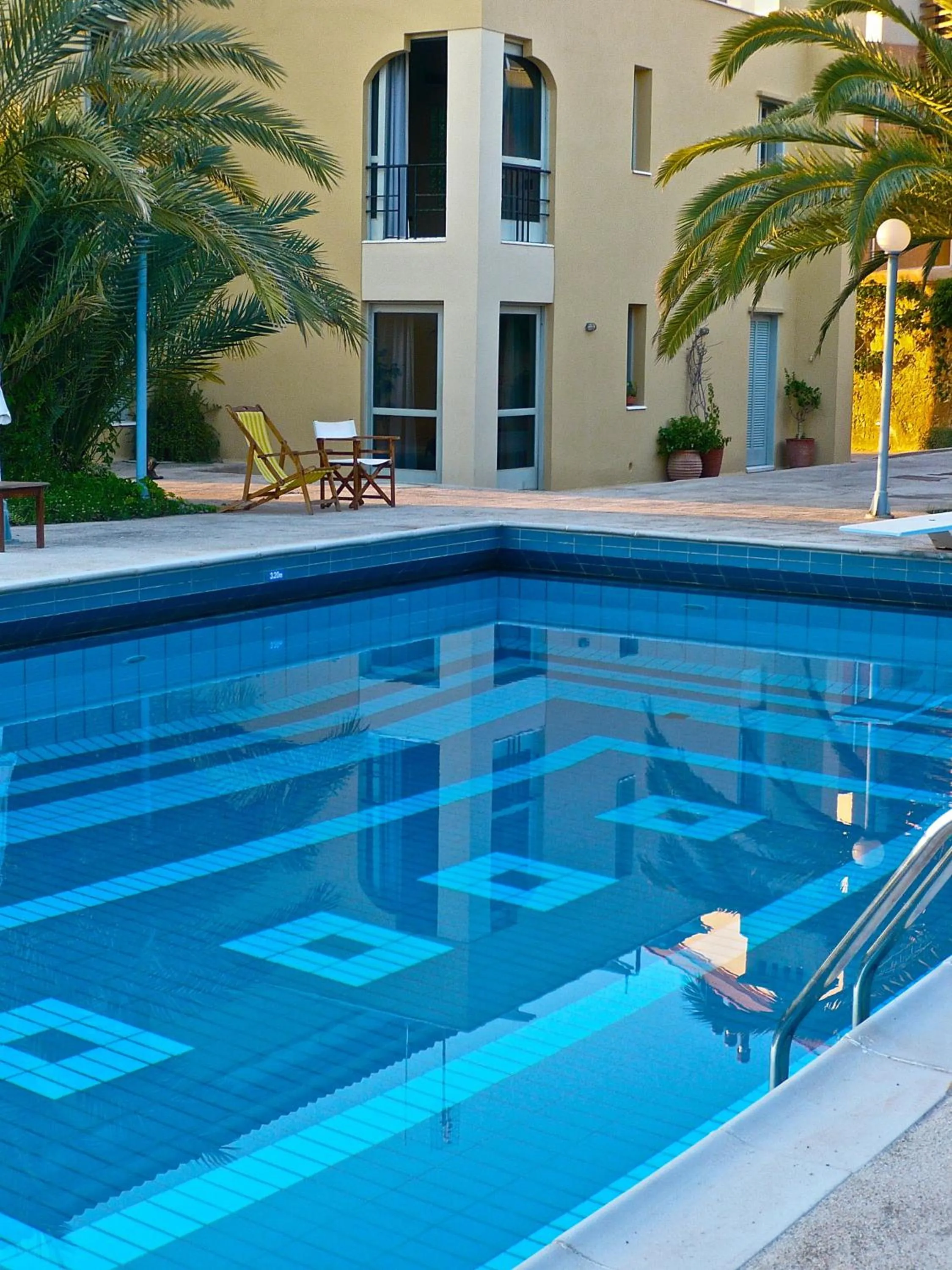Swimming pool in Villa Andromeda