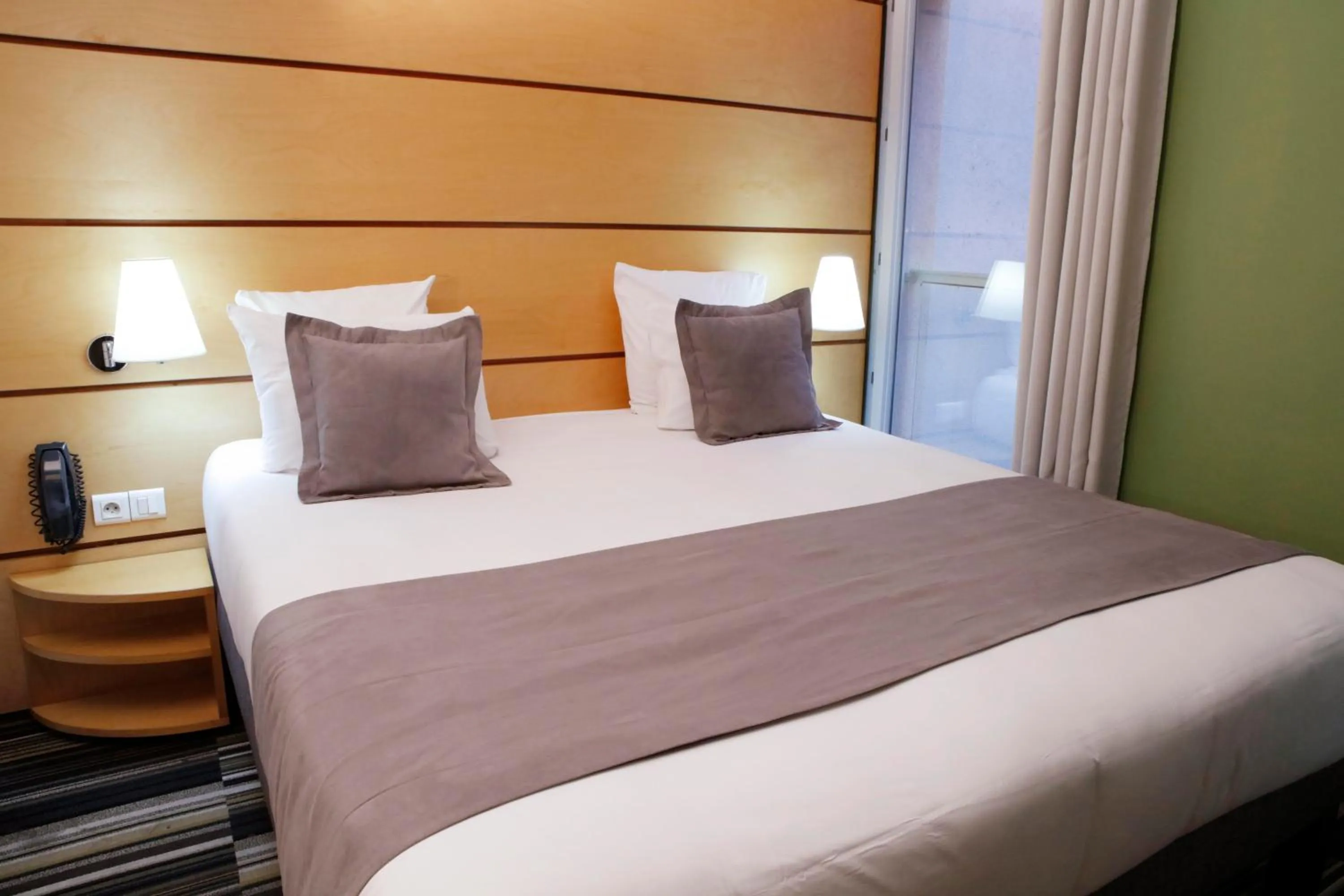 Bedroom, Bed in Belambra Clubs & Hotels - Le Magendie