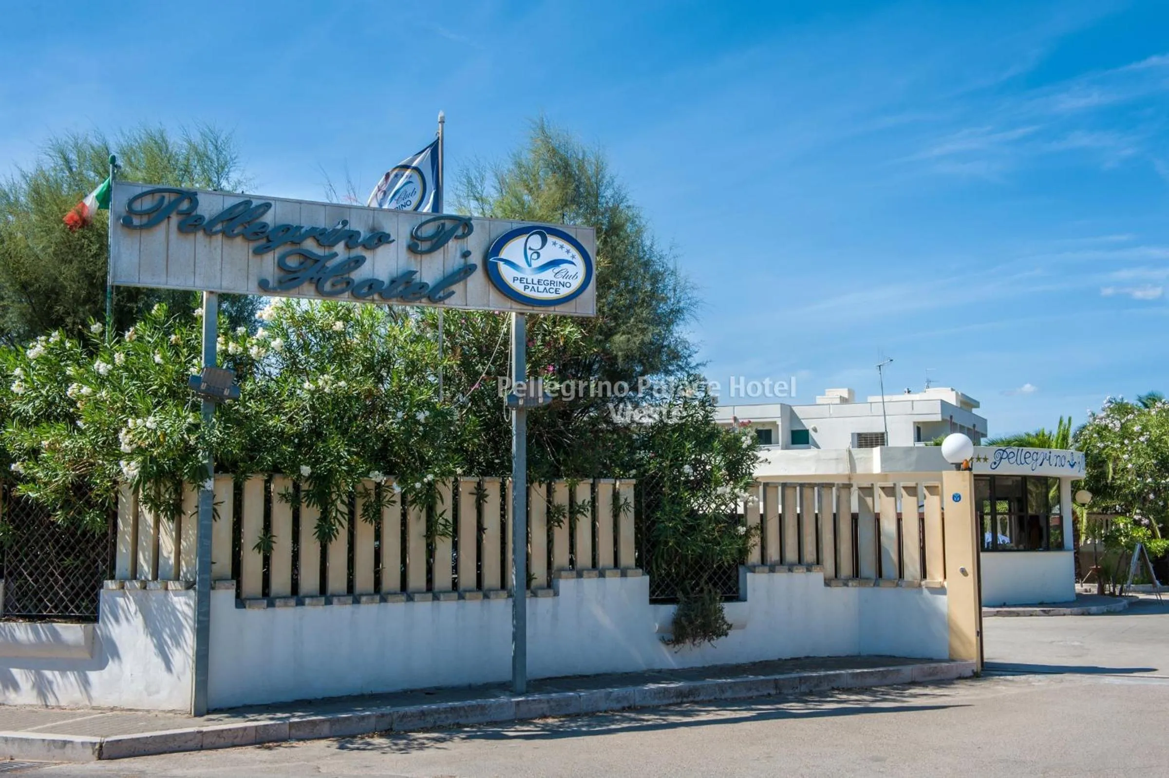 Facade/entrance in Pellegrino Palace Hotel