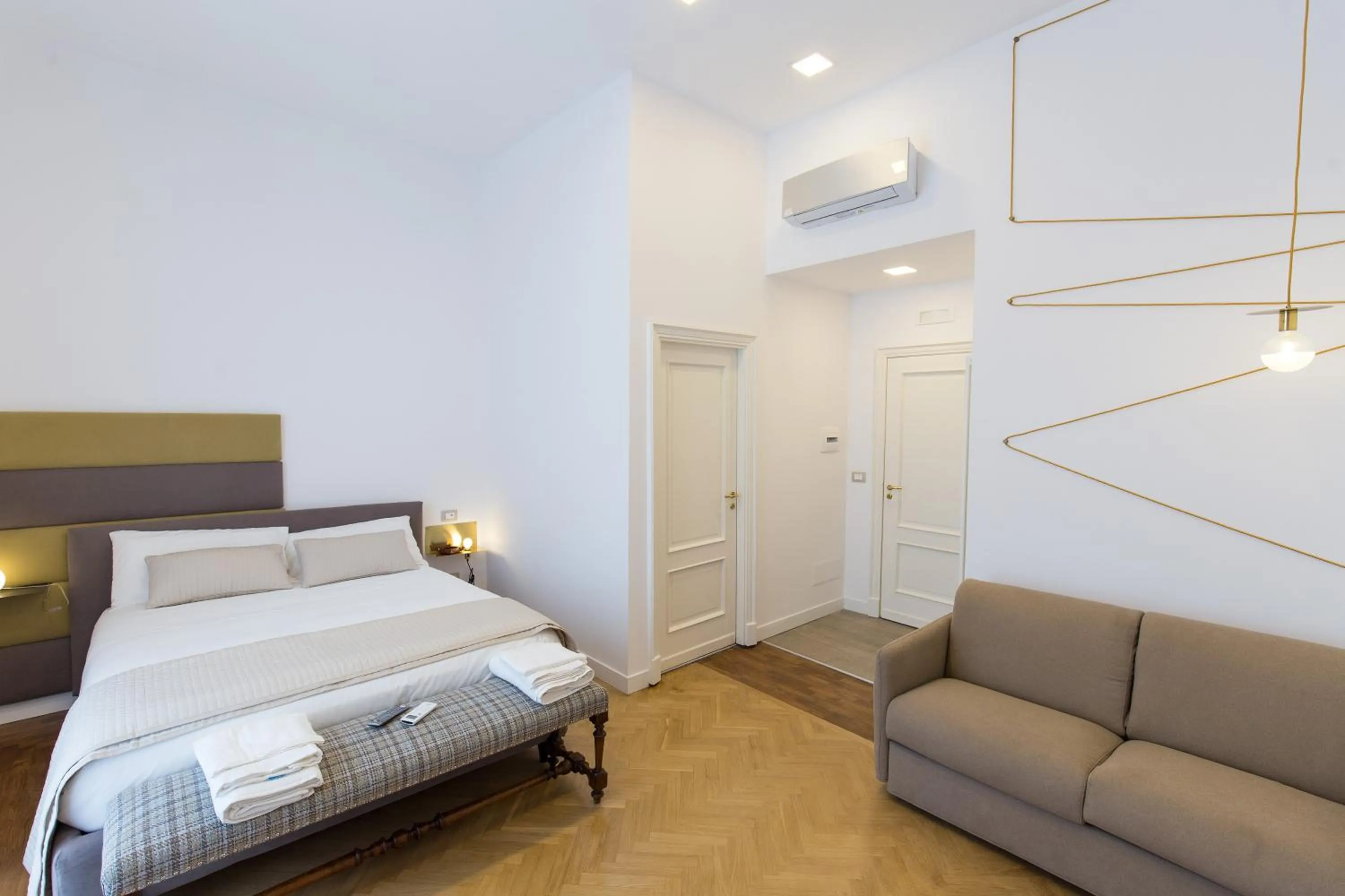 Bed in Savoy Riviera