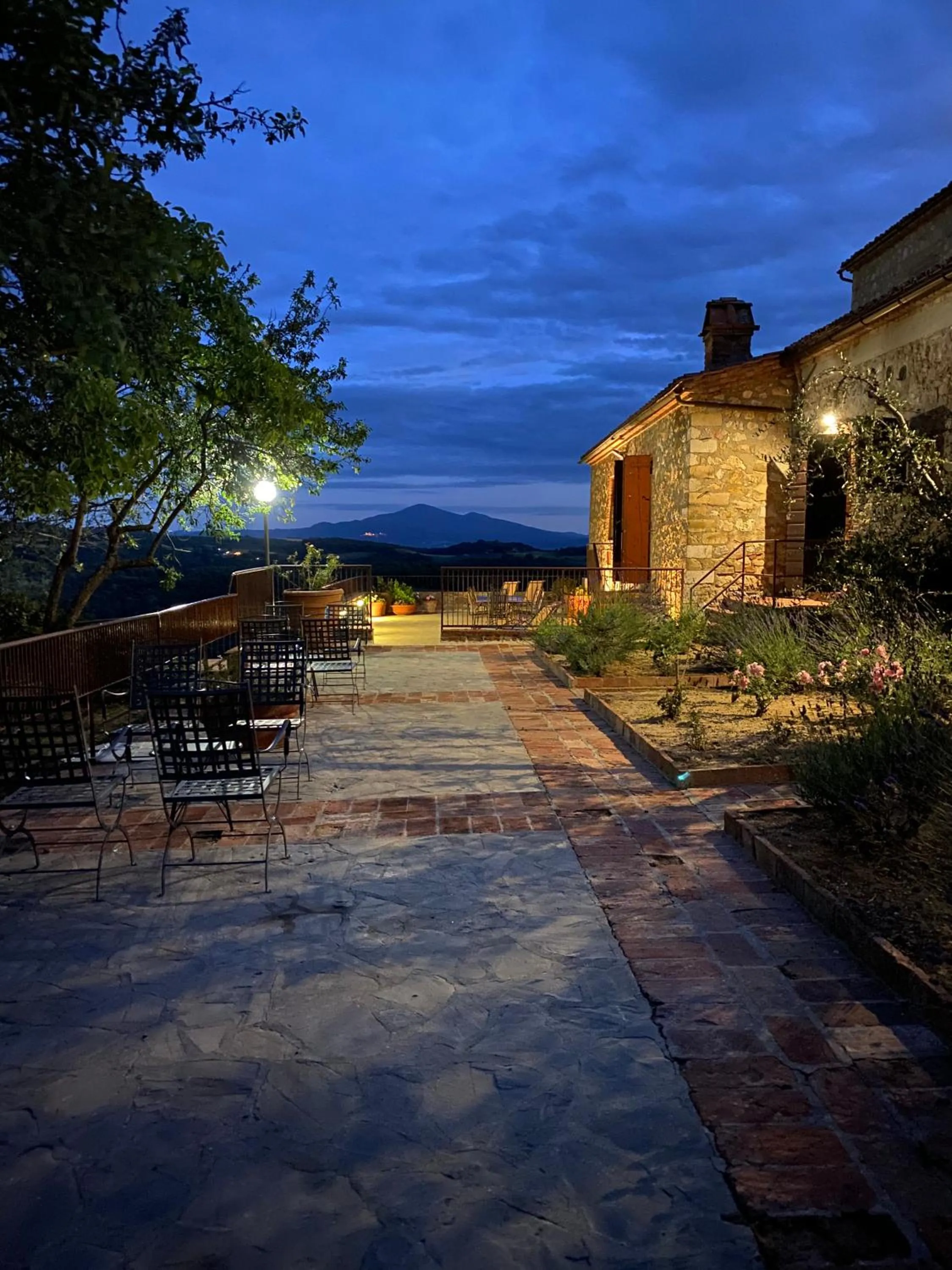 Property building in LaChiusa Tuscany