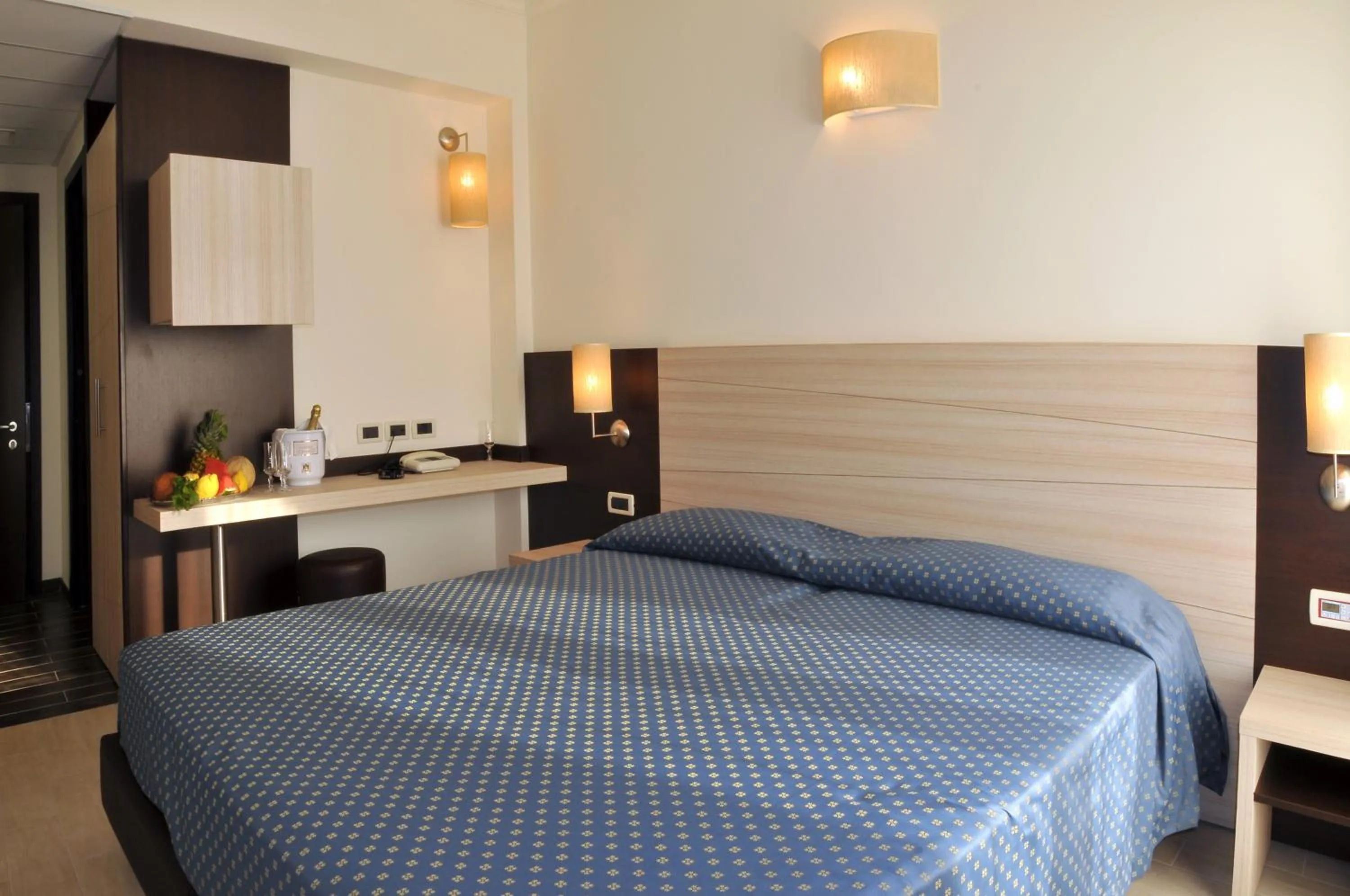 Bedroom, Bed in Morcavallo Hotel & Wellness