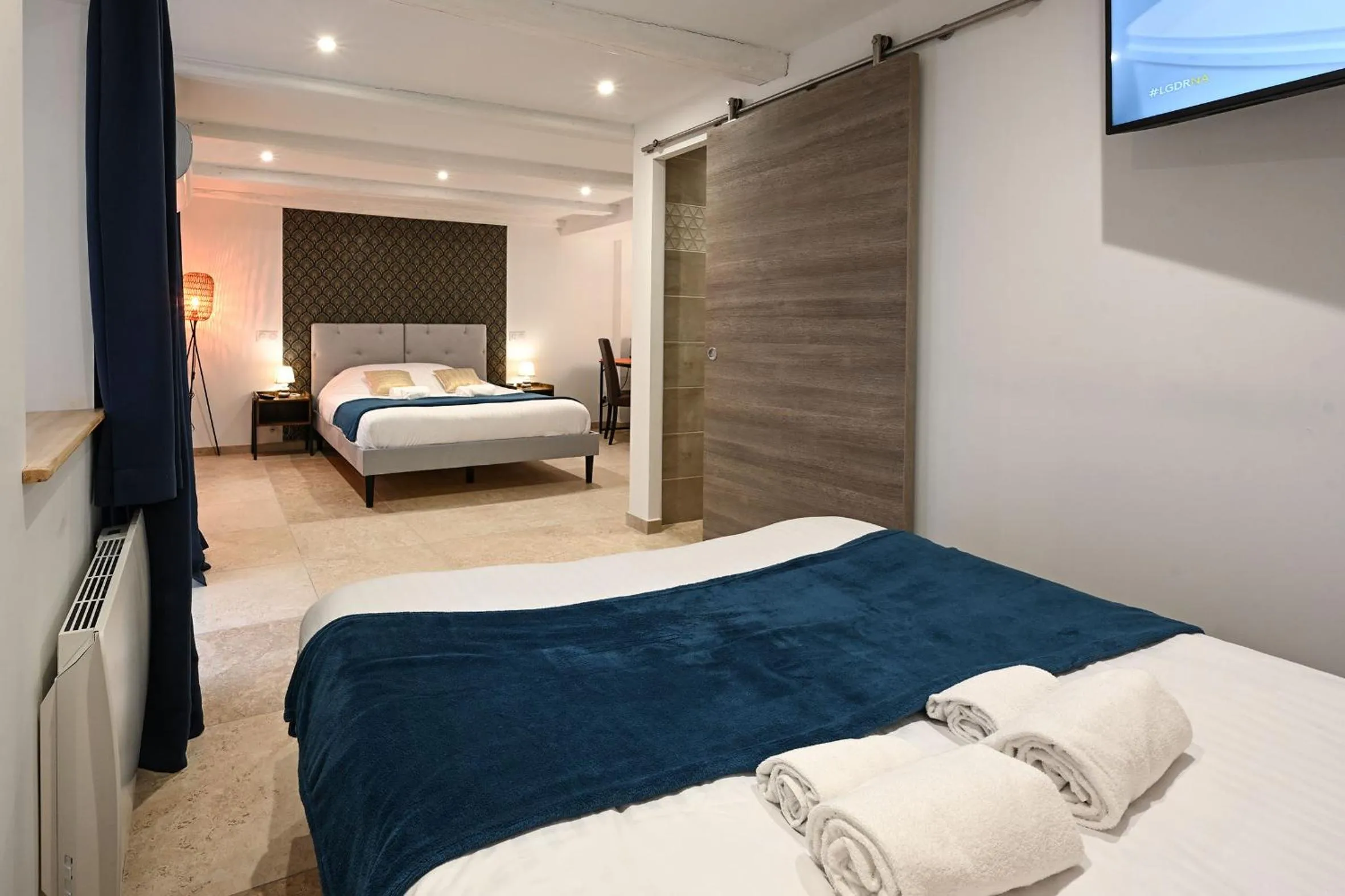 Bed in Hotel De La Croisée