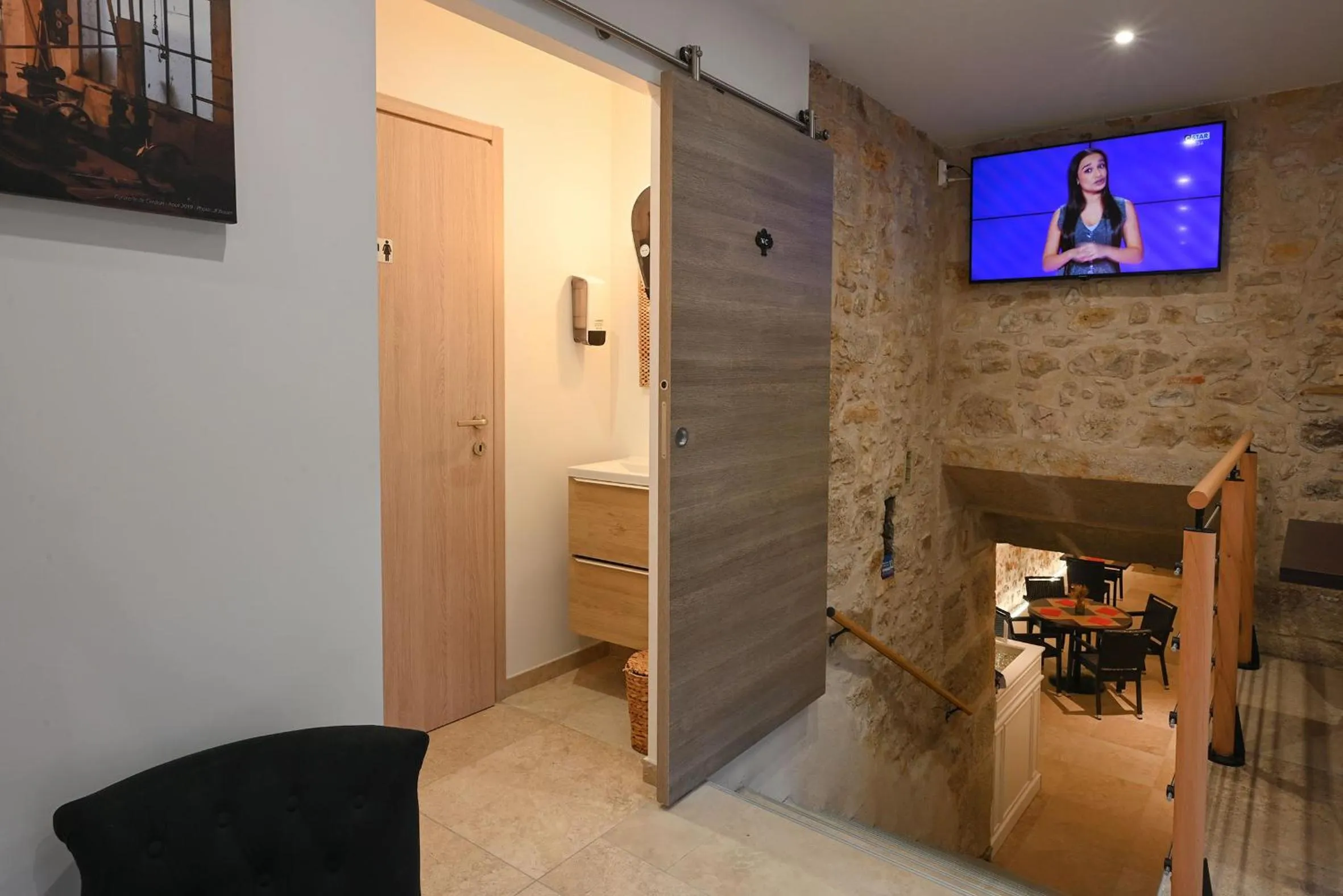 Toilet in Hotel De La Croisée