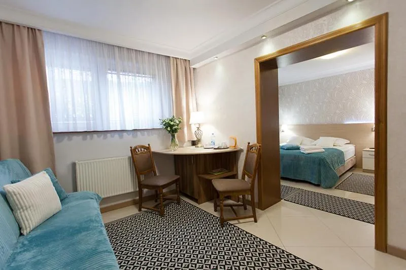 Bed in Villa Anna - Noclegi Rooms - FREE parking, taras, 1500m do Starówki