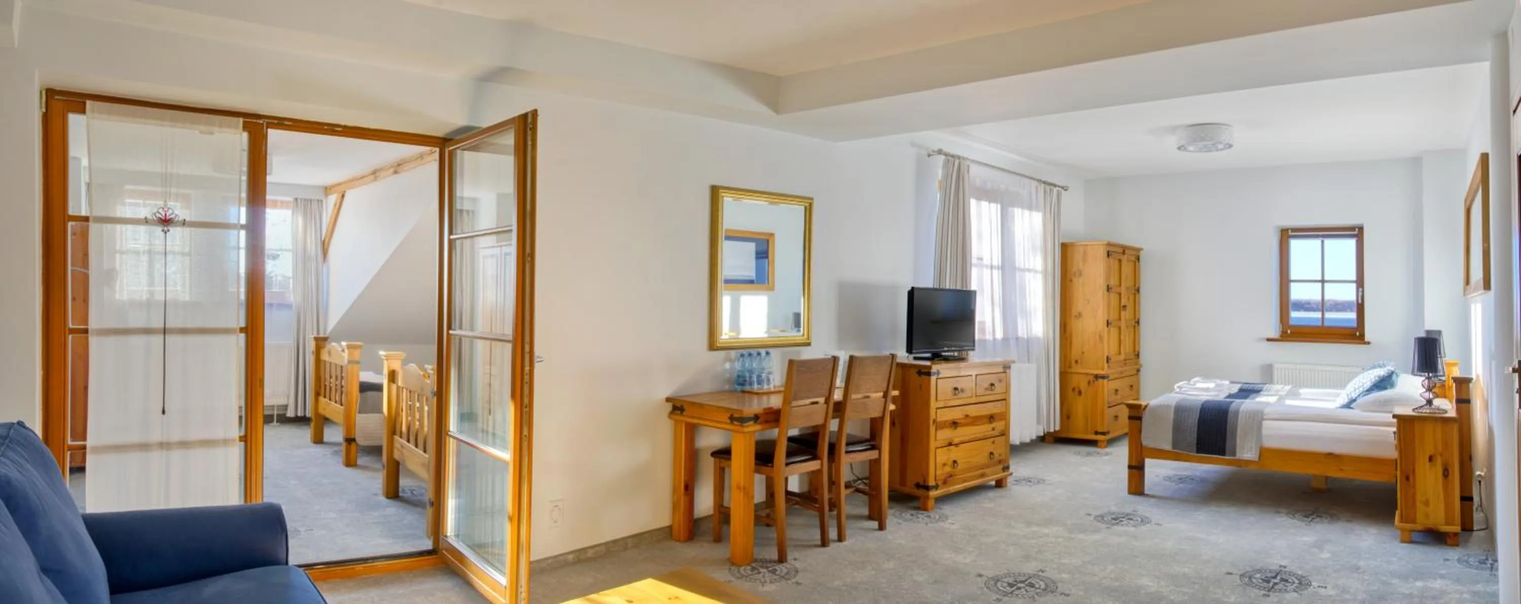 Photo of the whole room, Bed in Hotel Joseph Conrad SPA & Wellness