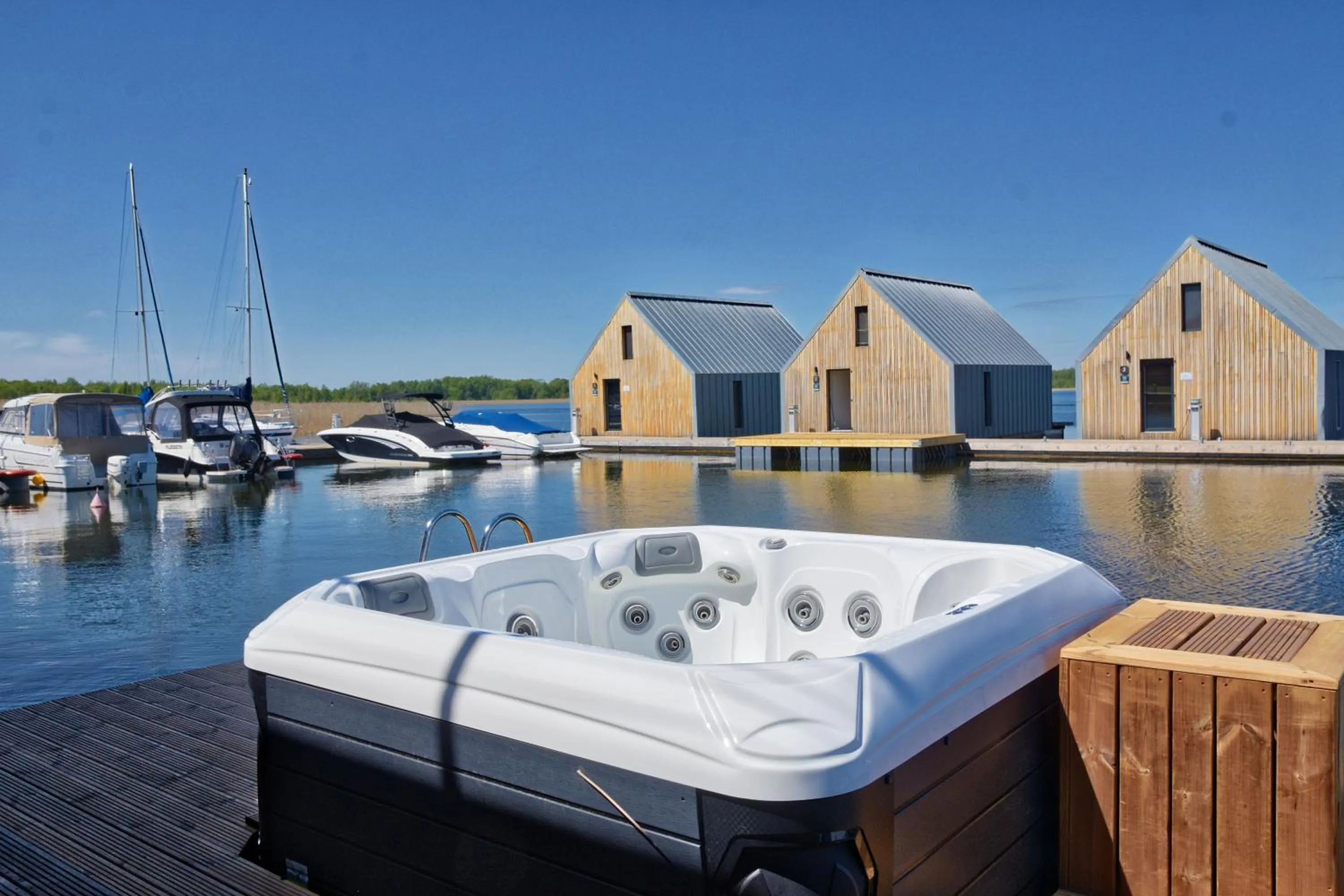Hot Tub in Hotel Joseph Conrad SPA & Wellness