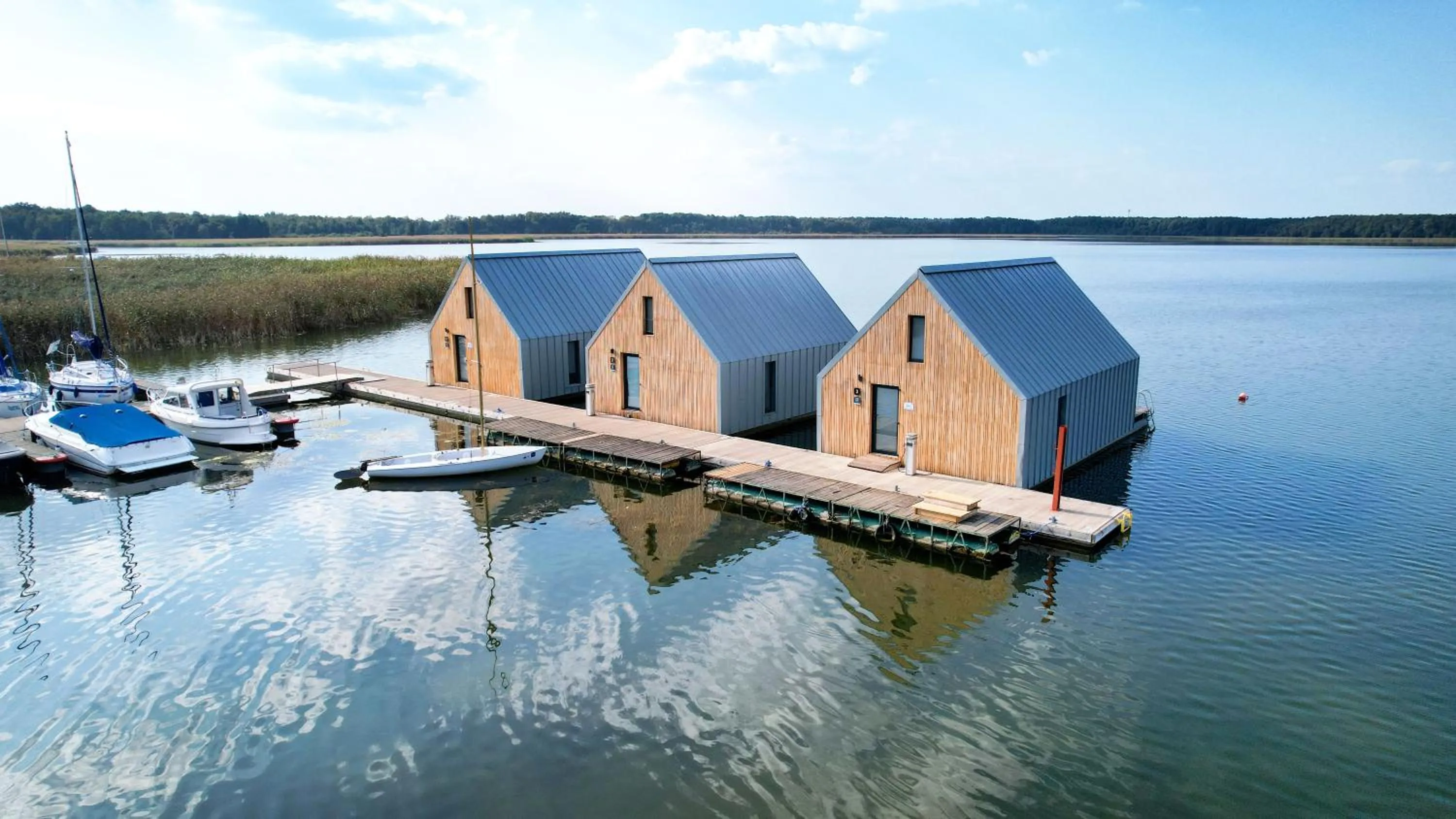 Property building in Hotel Joseph Conrad SPA & Wellness