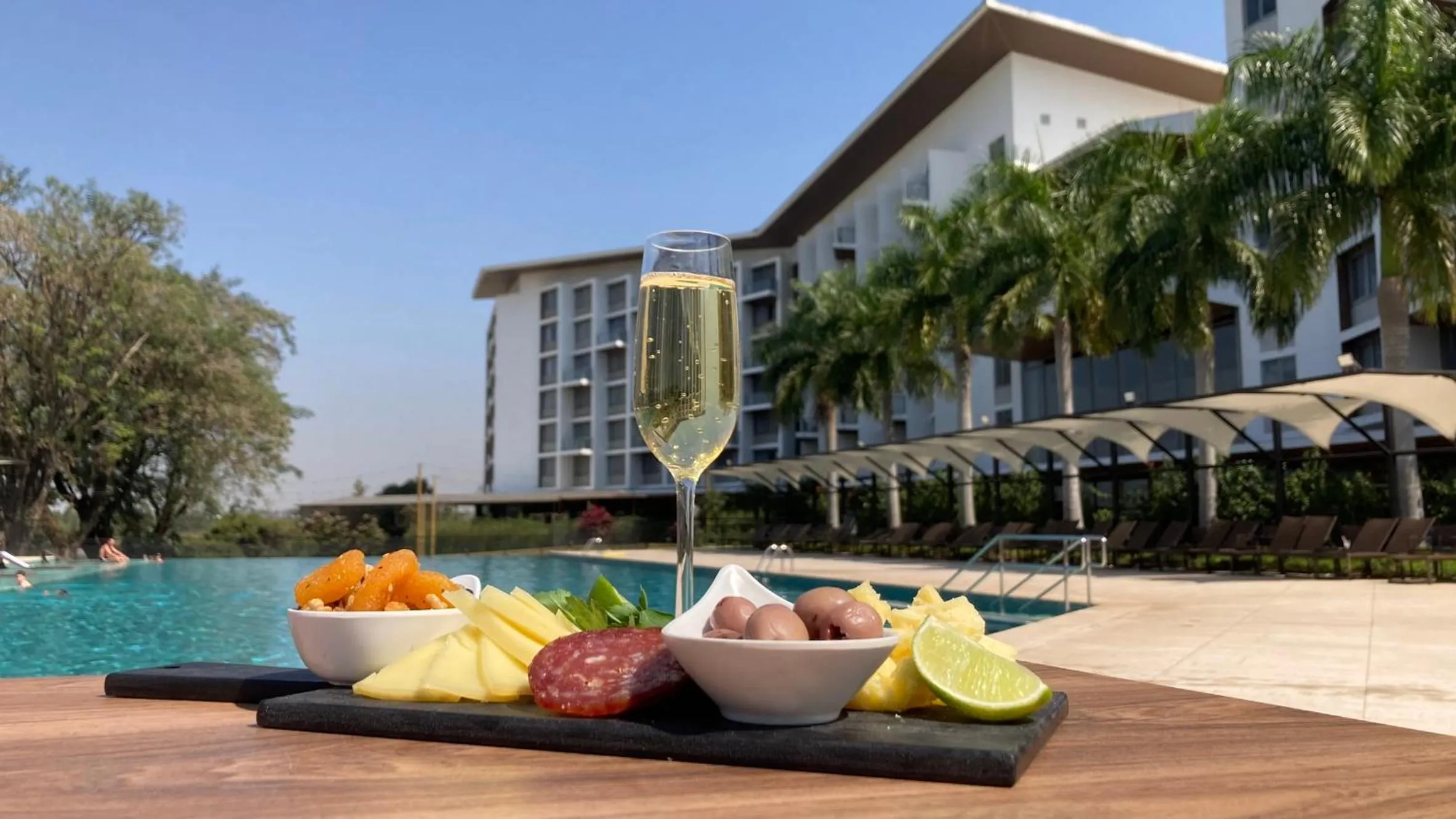 Food and drinks in Novotel Itu Terras de São José Golf & Resort