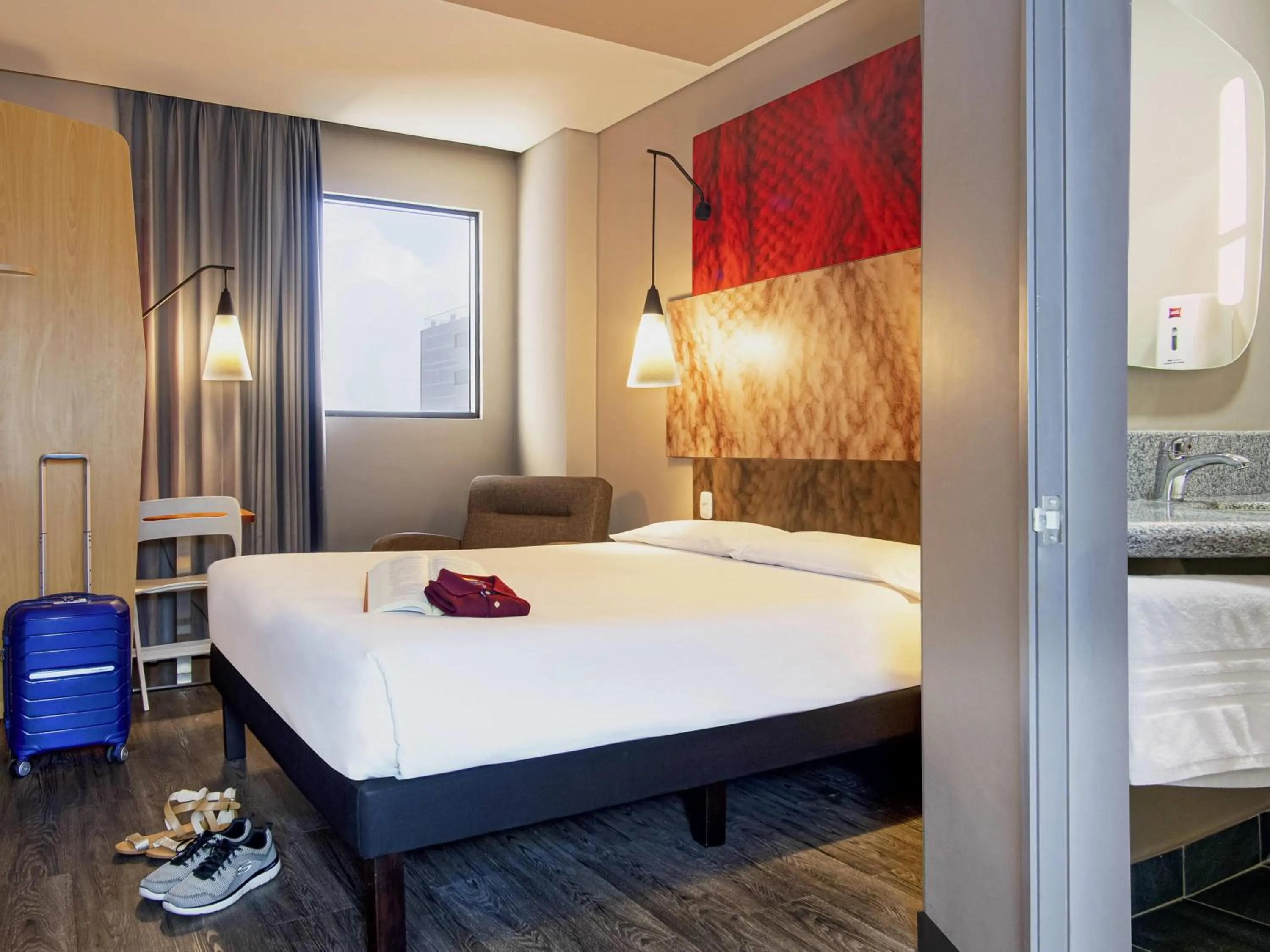 Bedroom, Bed in ibis Barranquilla