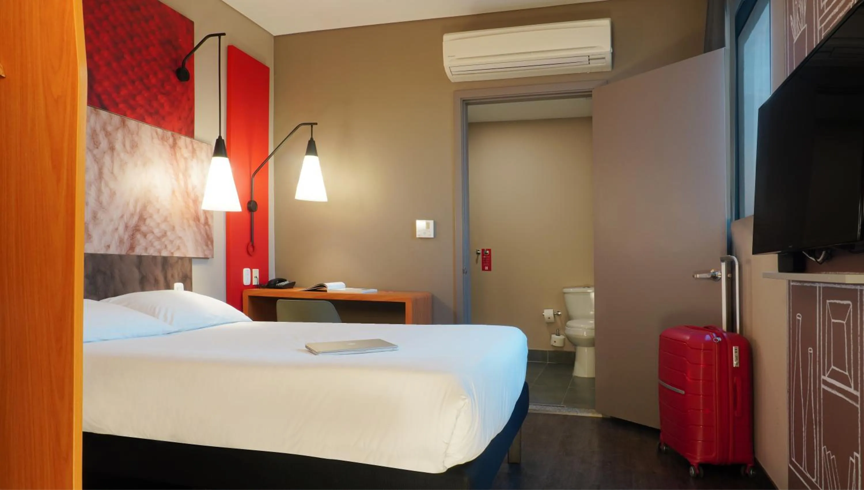 Bedroom, Bed in ibis Barranquilla